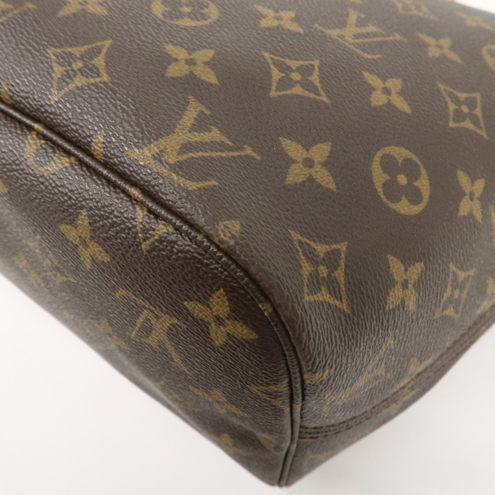 Louis Vuitton Monogram Neverfull MM Tote Bag Brown M40156