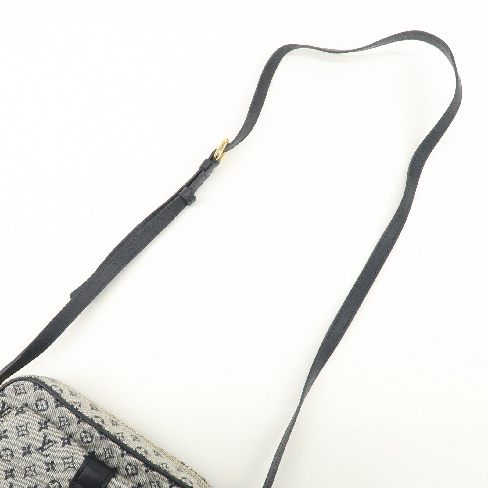 Louis Vuitton Monogram Mini Juliet MM Crossbody Bag M92217