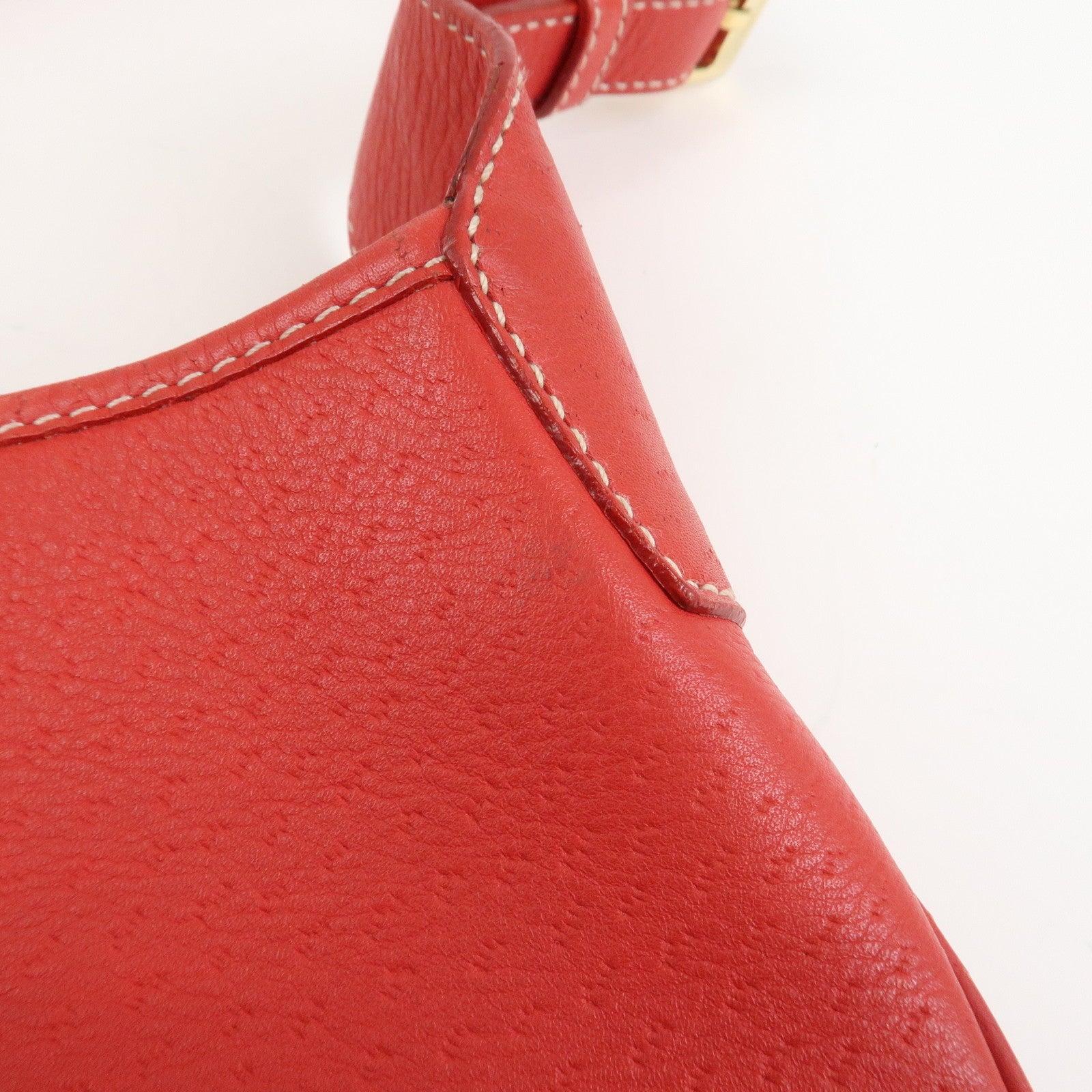 Ferragamo Gancini Leather Shoulder Bag Red