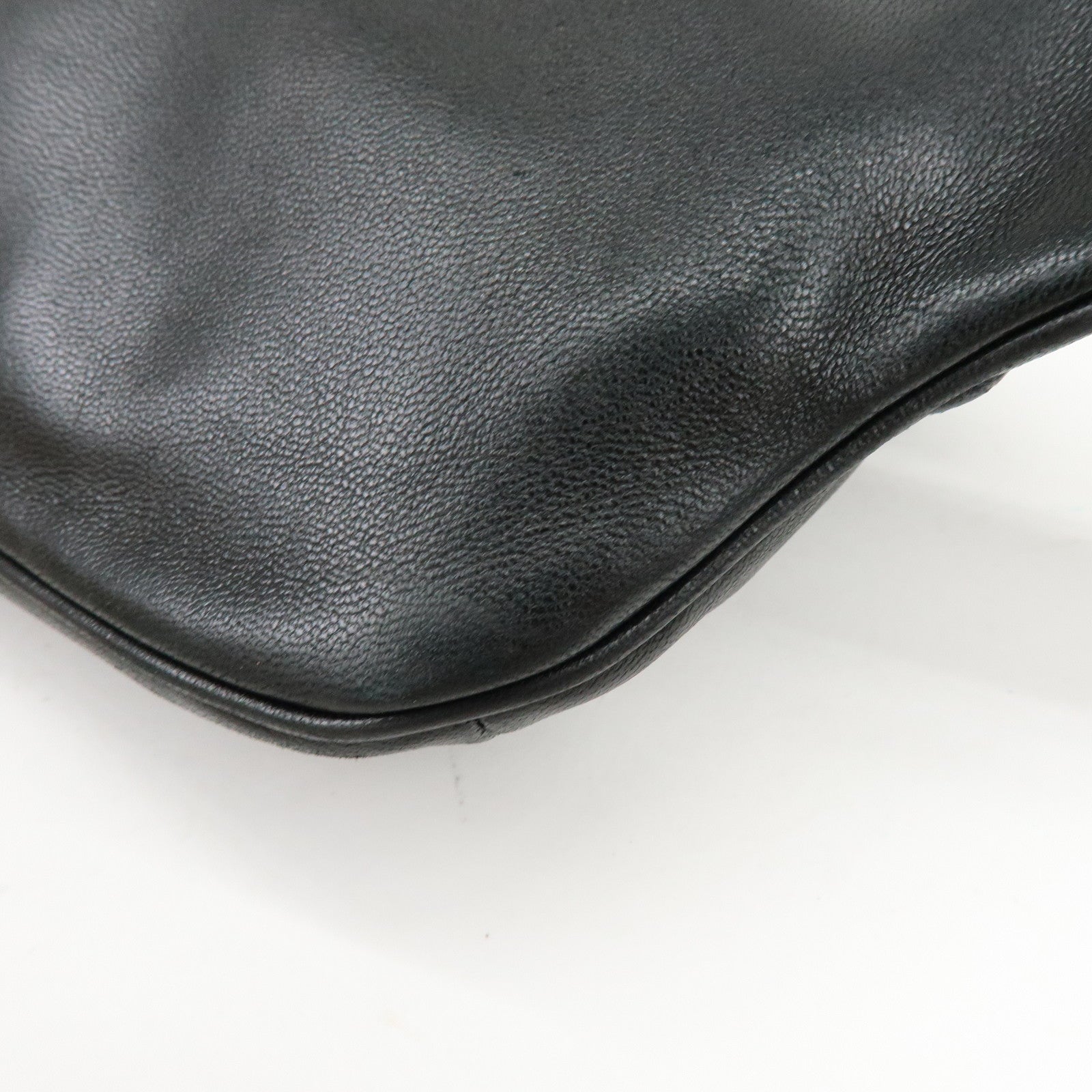 SAINT LAURENT PARIS Cassandra Leather Classic Belt Bag Black 590076