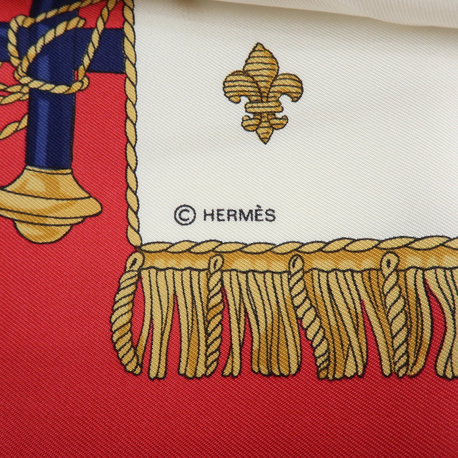 HERMES Carre 90 Silk 100% Scarf VUE DU CARROSSE DE LA GALERE White