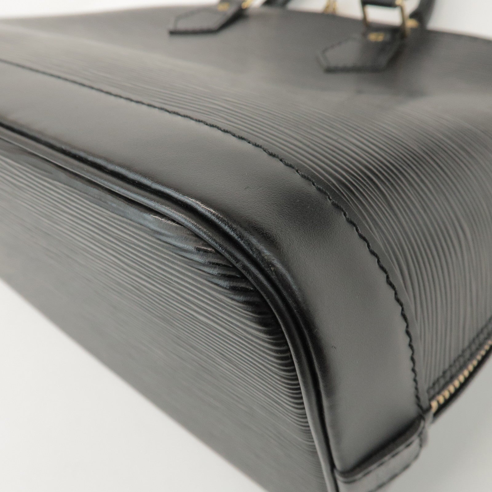 Louis Vuitton Epi Alma 2Way Hand Bag Shoulder Bag Noir Black M52142