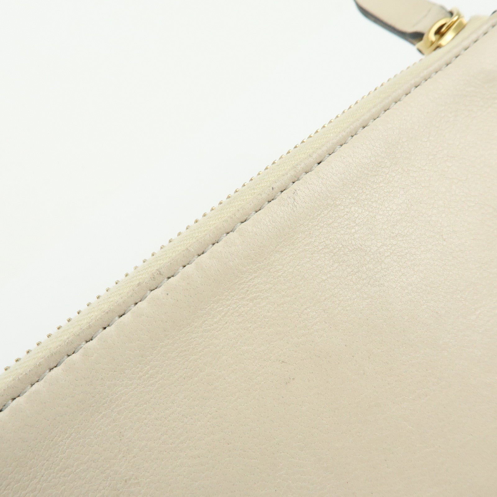 VALENTINO Viva Superstar Leather Cosmetic Jewelry Pouch Ivory Black