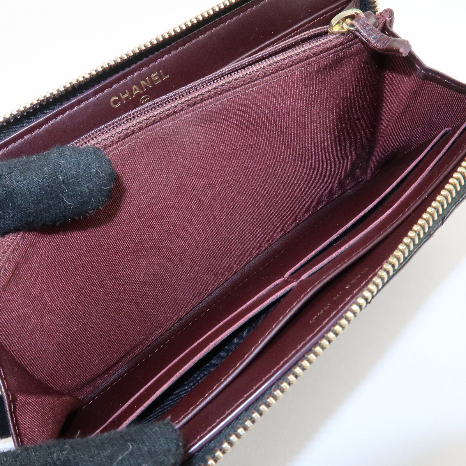 CHANEL Matelasse Caviarskin Round Zippy Long Wallet Black AP0242 Used