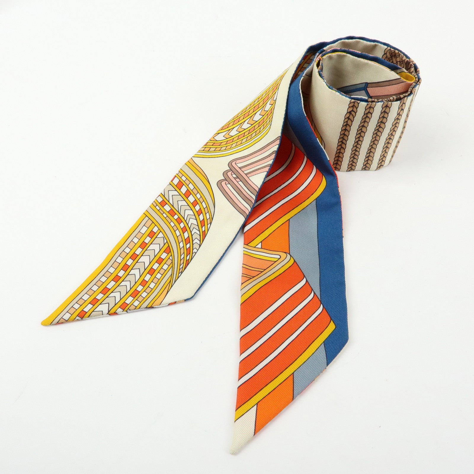 HERMES 100% Silk Twilly Scarf Sangles en Zigzag Orange Blue Ivory