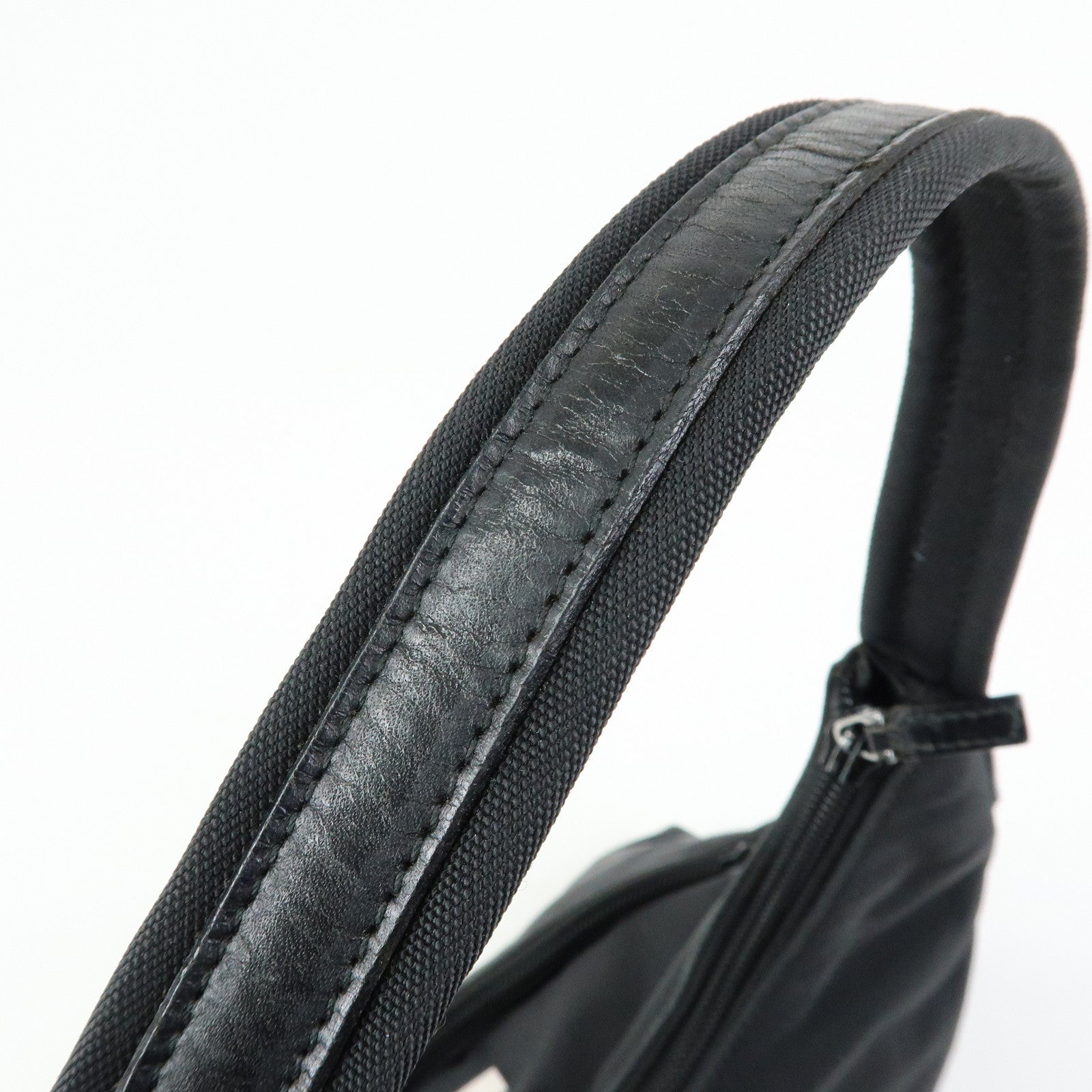 GUCCI Logo Nylon Leather Shoulder Bag Black 001・3386