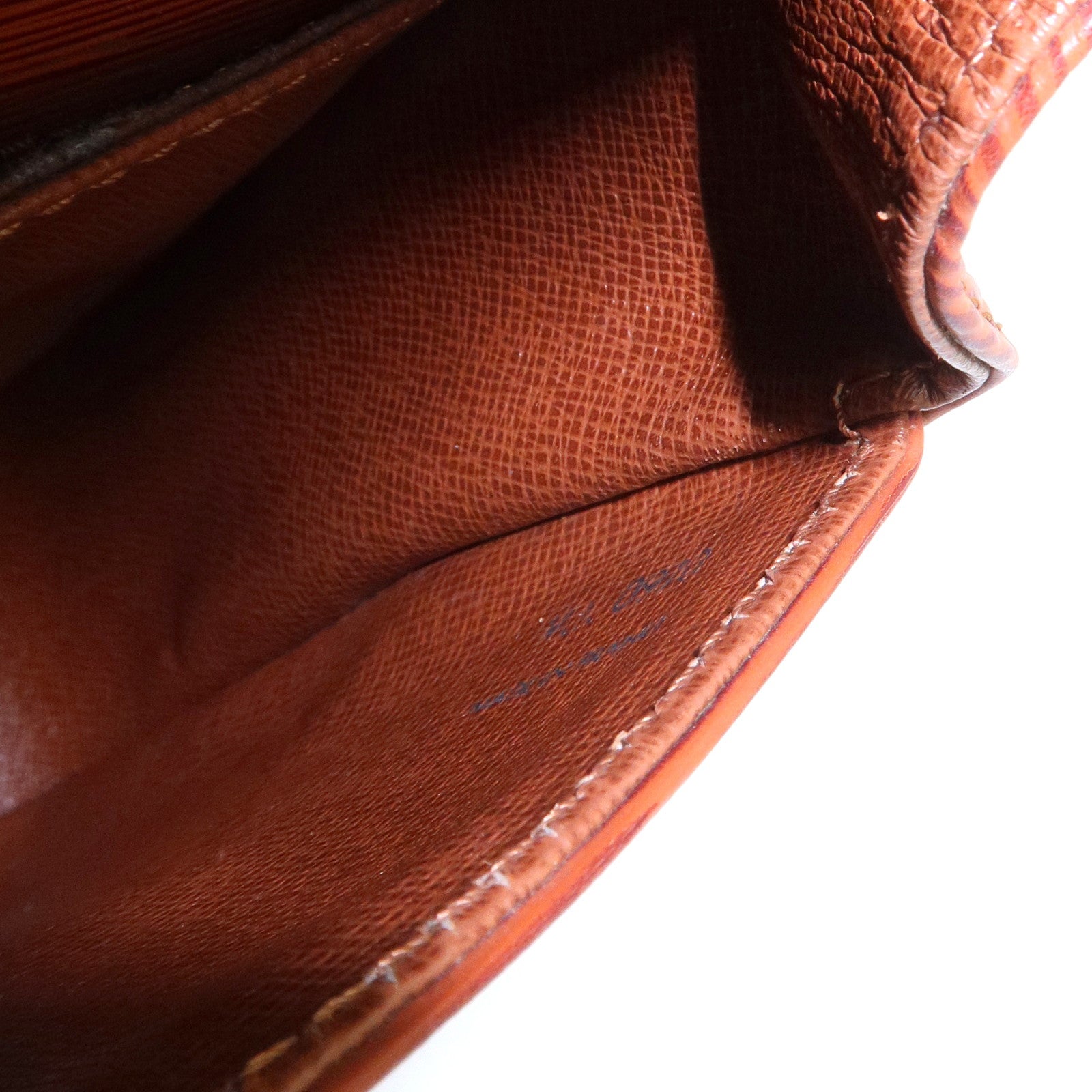 Louis Vuitton Epi Leather Mini Saint Cloud Shoulder Bag M52213