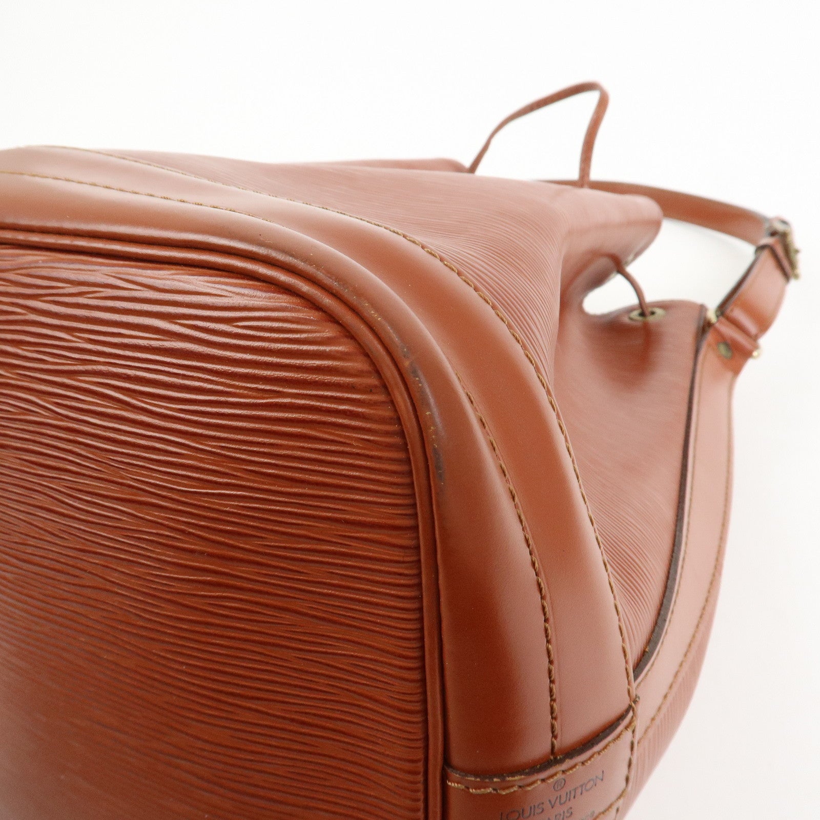 Louis Vuitton Epi Noe Leather Shoulder Bag Kenya Brown M44003