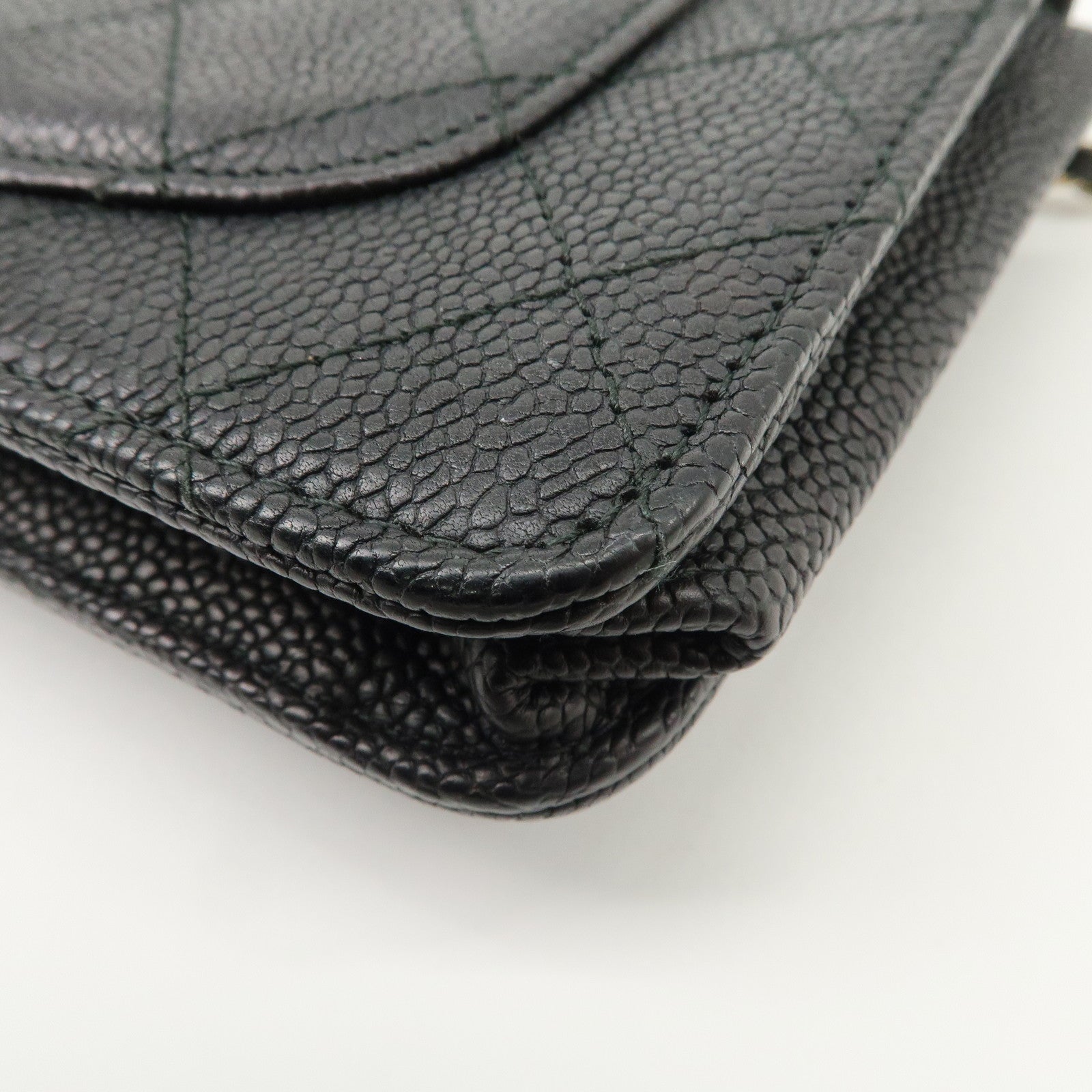 CHANEL Matelasse Caviarskin Chain Wallet COW Shoulder Bag Black Used