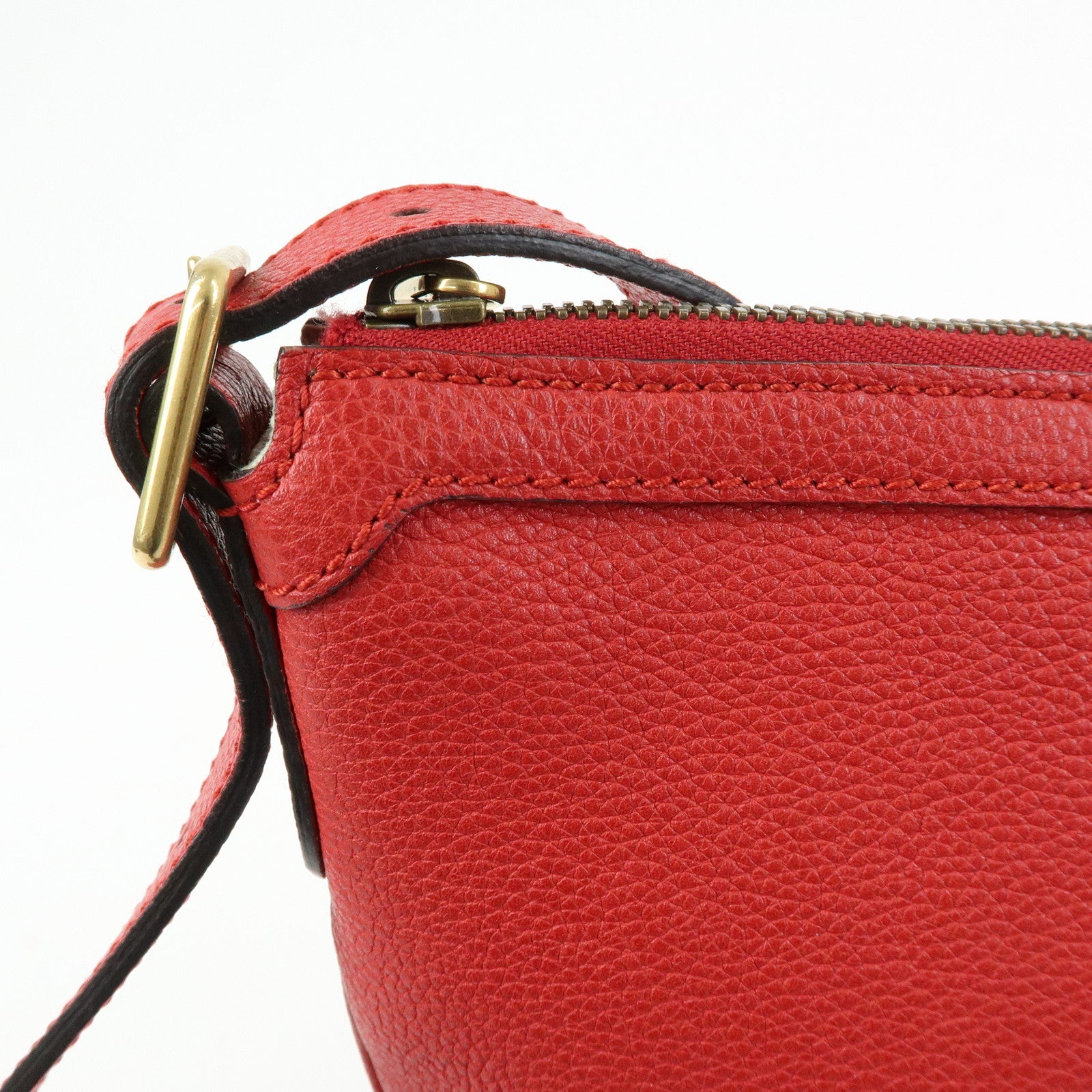 GUCCI Logo Sherry Half Moon Leather Shoulder Bag Red 523588