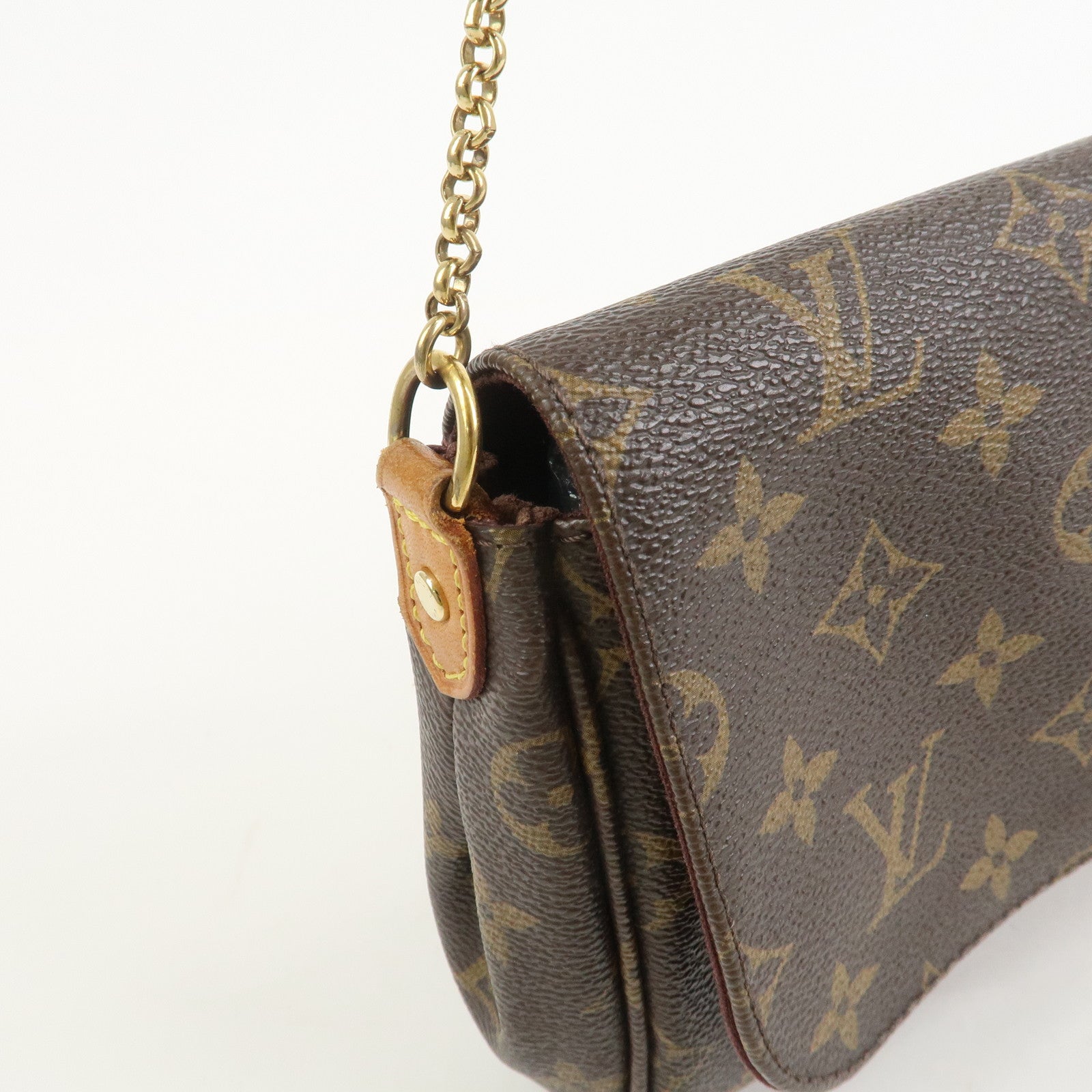 Louis Vuitton Monogram Favorite MM Shoulder Bag Brown M40718