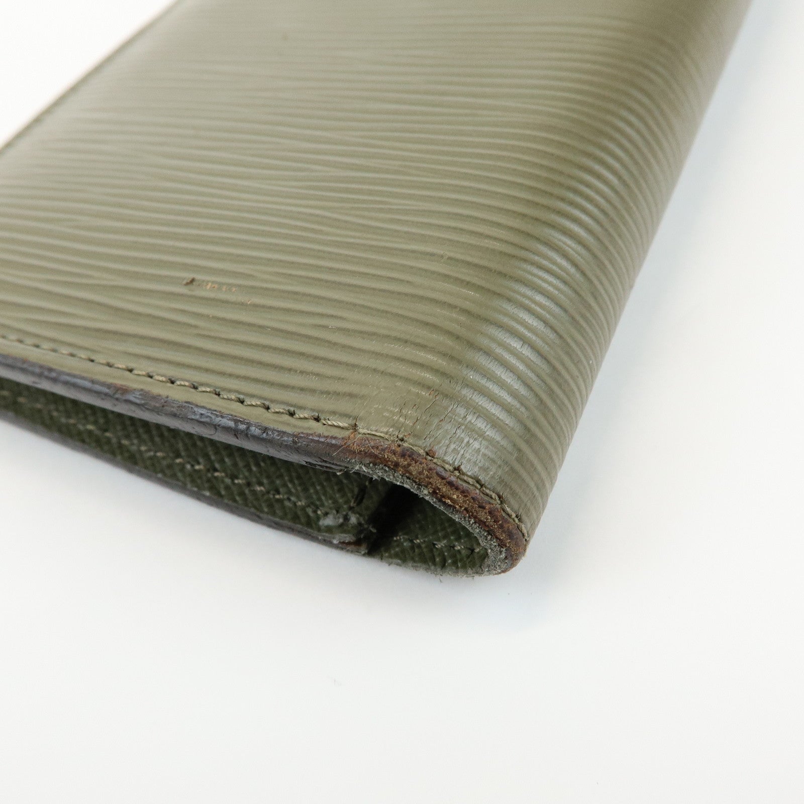 Louis Vuitton Epi Leather Portefeuille Brazza Wallet Khaki M61819