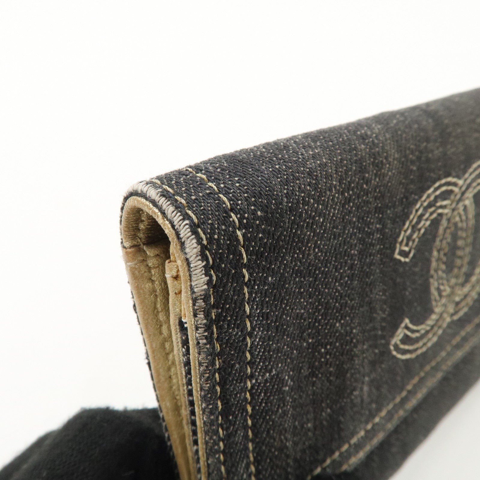 CHANEL COCO Mark Denim Bi-fold Wallet Indigo Blue A31991 Used