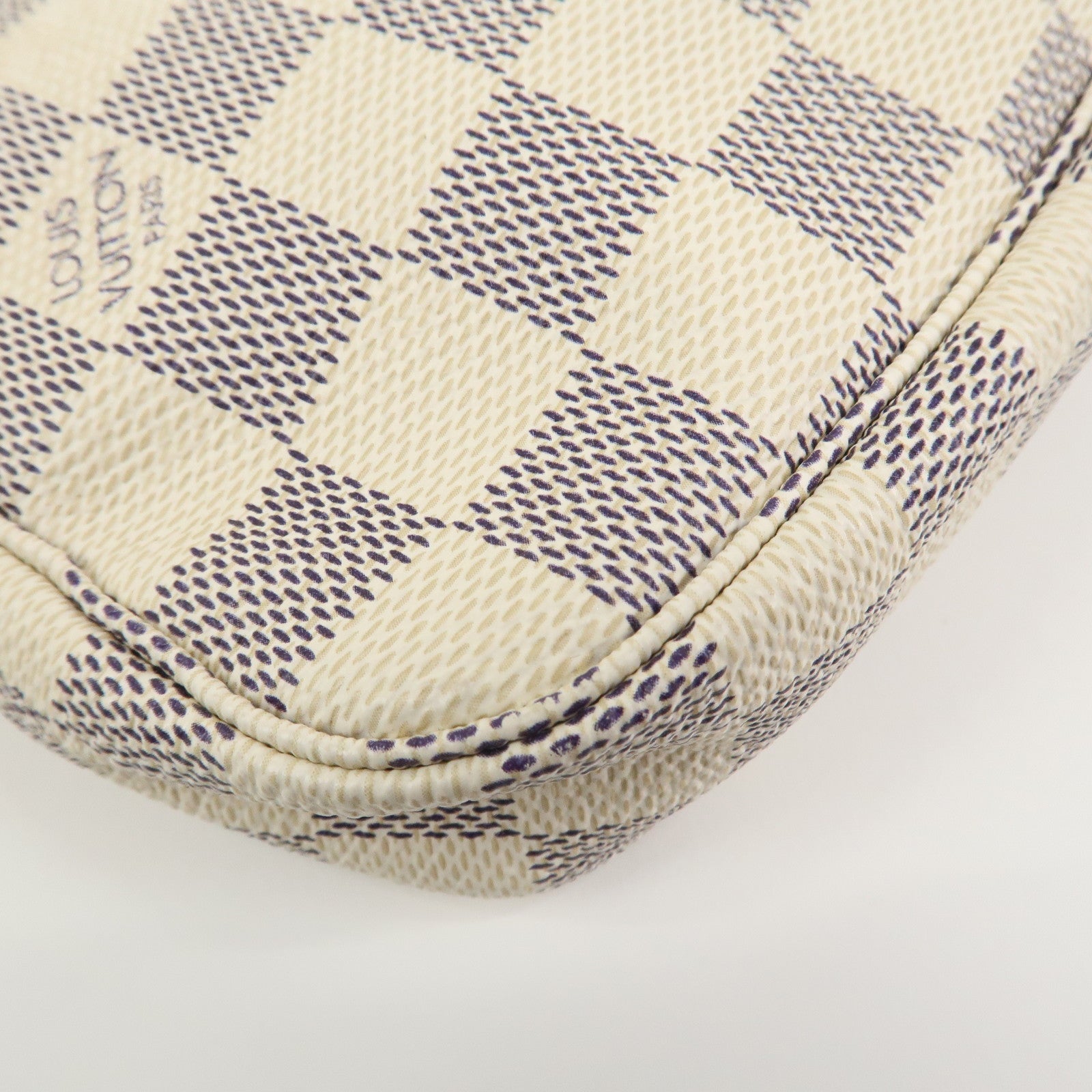 Louis Vuitton Damier Azur Pochette Accessoires Pouch N51986