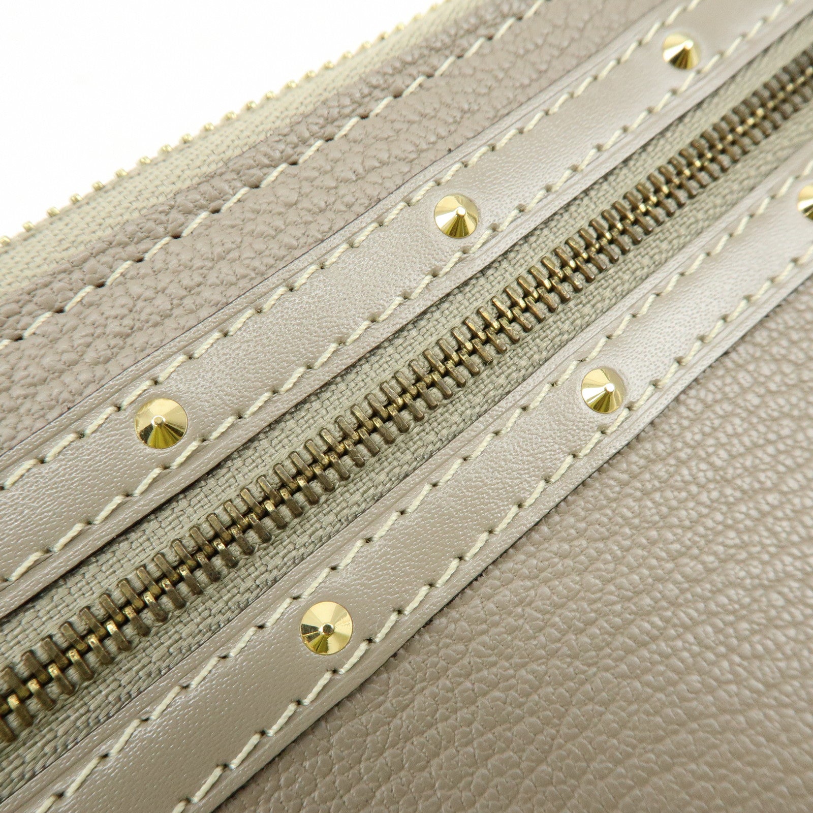 Louis Vuitton Suhali Leather Zippy Long Wallet Vérone M93028