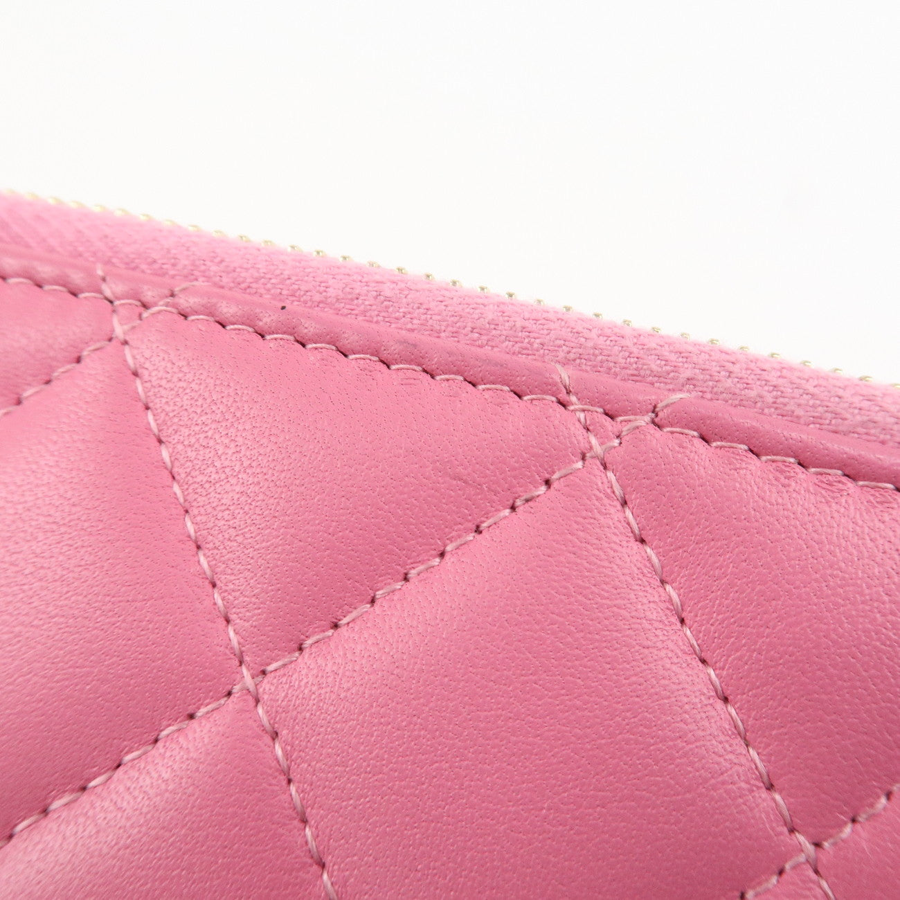 CHANEL Lamb Skin Matelasse Boy Chanel COCO Mark Fragment Case Used