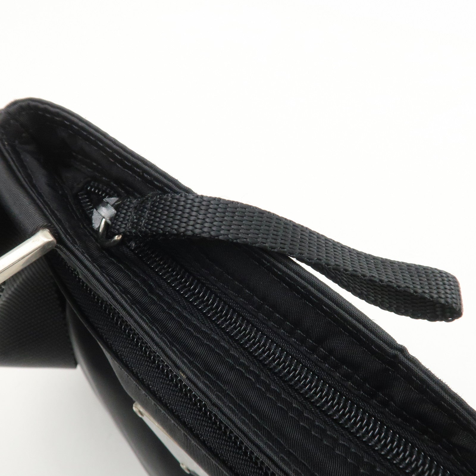 PRADA Triangle Logo Nylon Shoulder Bag Crossbody Bag Black B7372