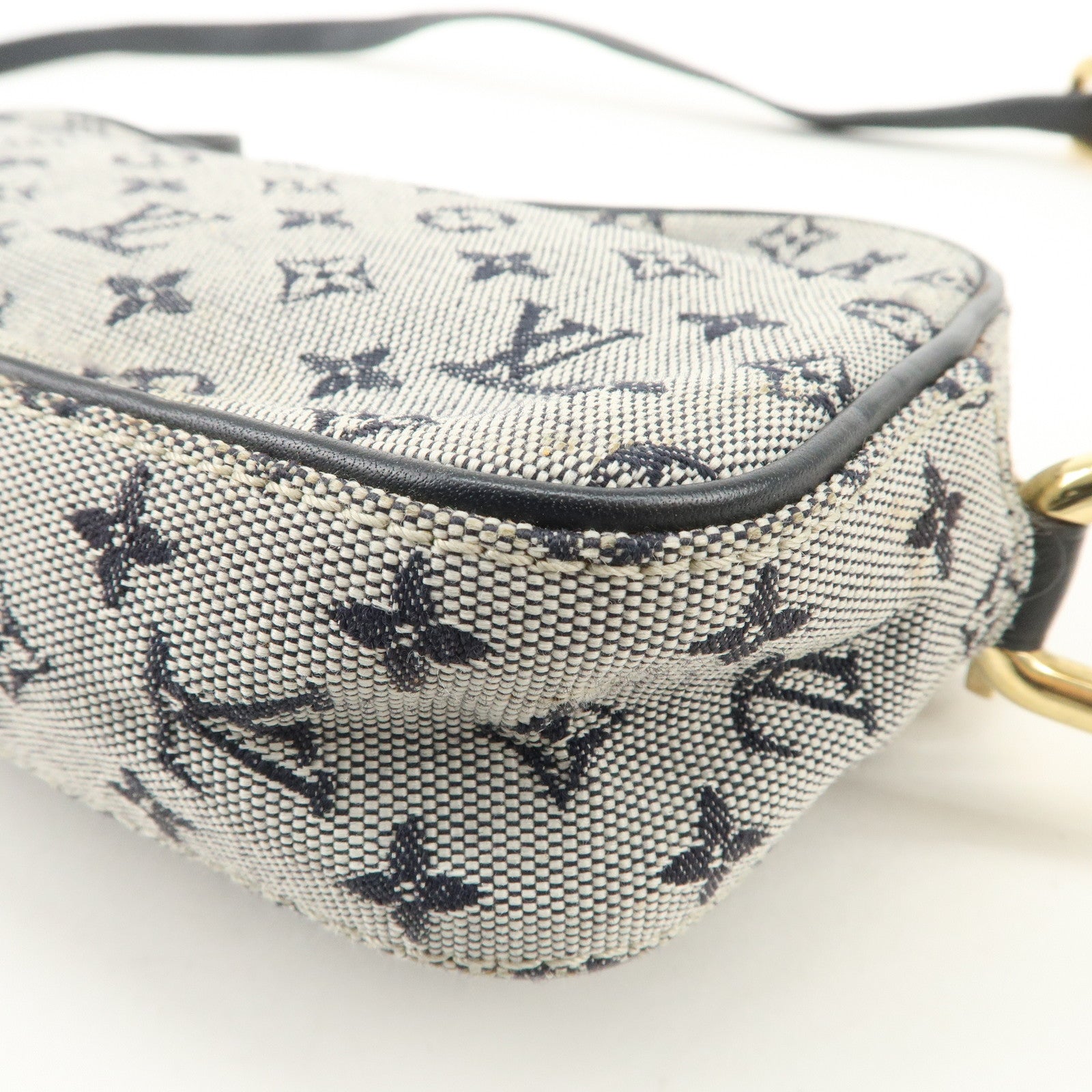 Louis Vuitton Monogram Mini Canvas Juliette MM Shoulder Bag M92315