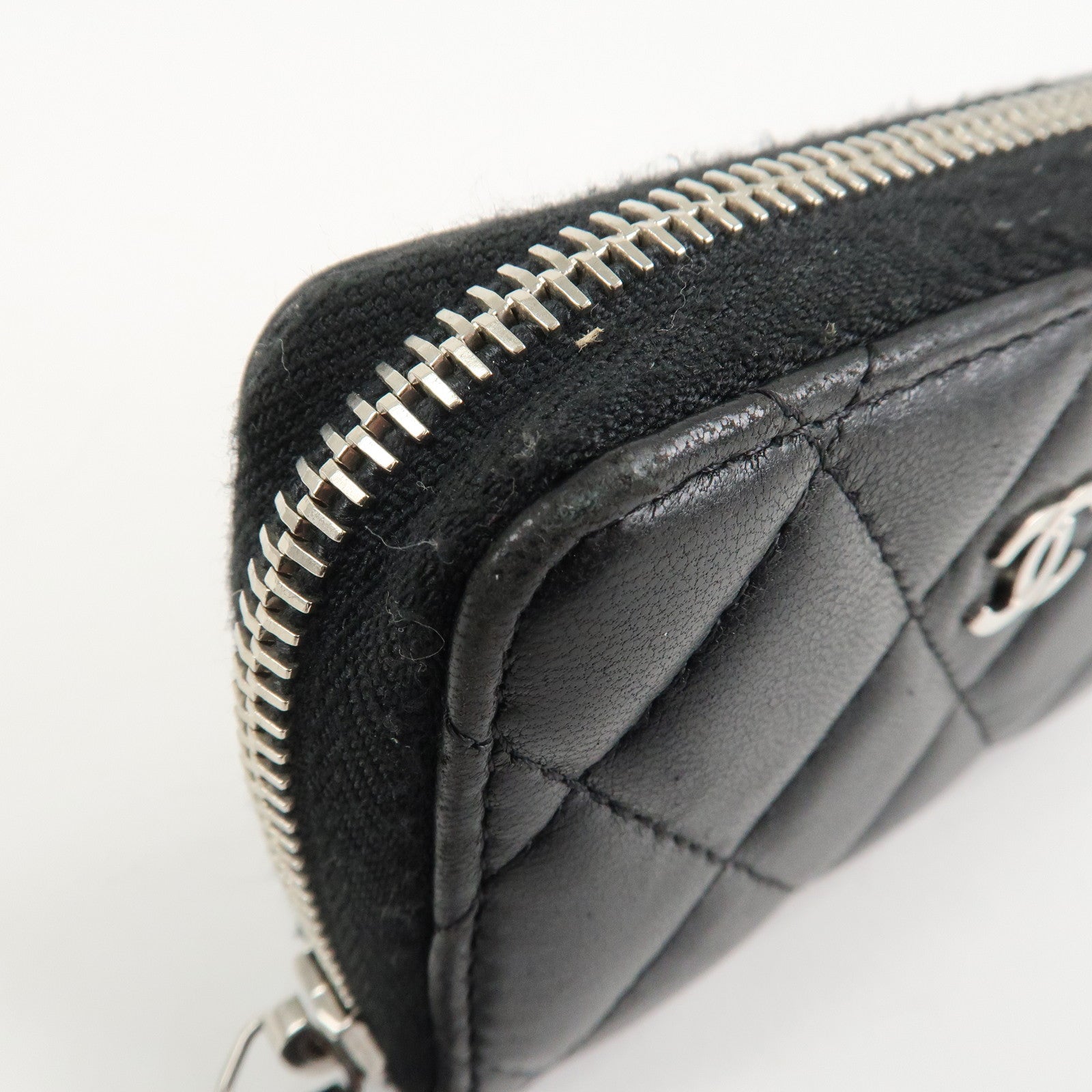 CHANEL Matelasse Lamb Skin Classic Zippy Coin Case Black AP0216 Used
