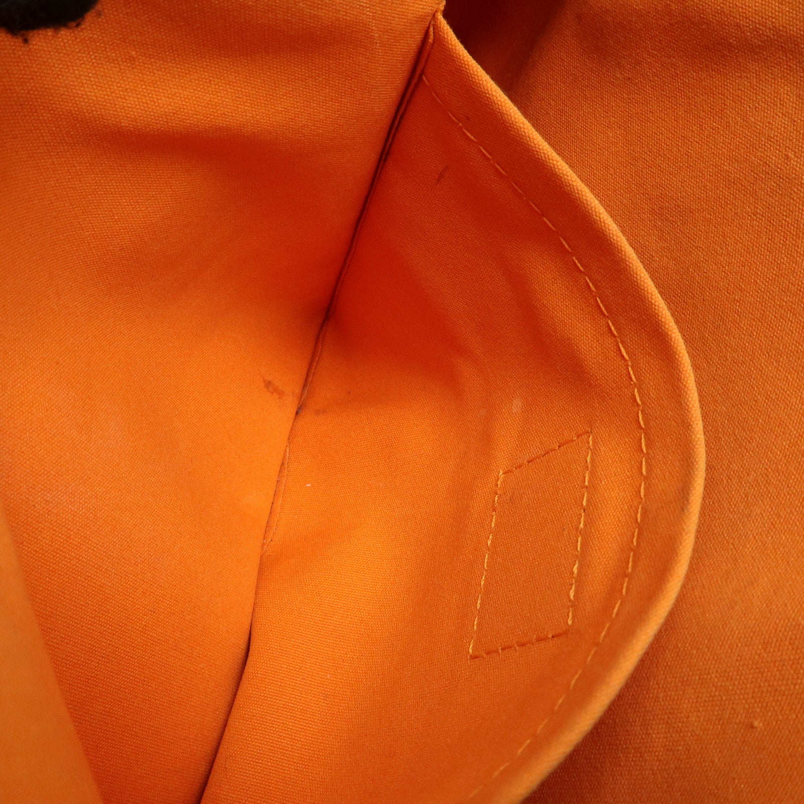 Louis Vuitton Epi Leather Matsy Shoulder Bag Mandarin Orange M5897H