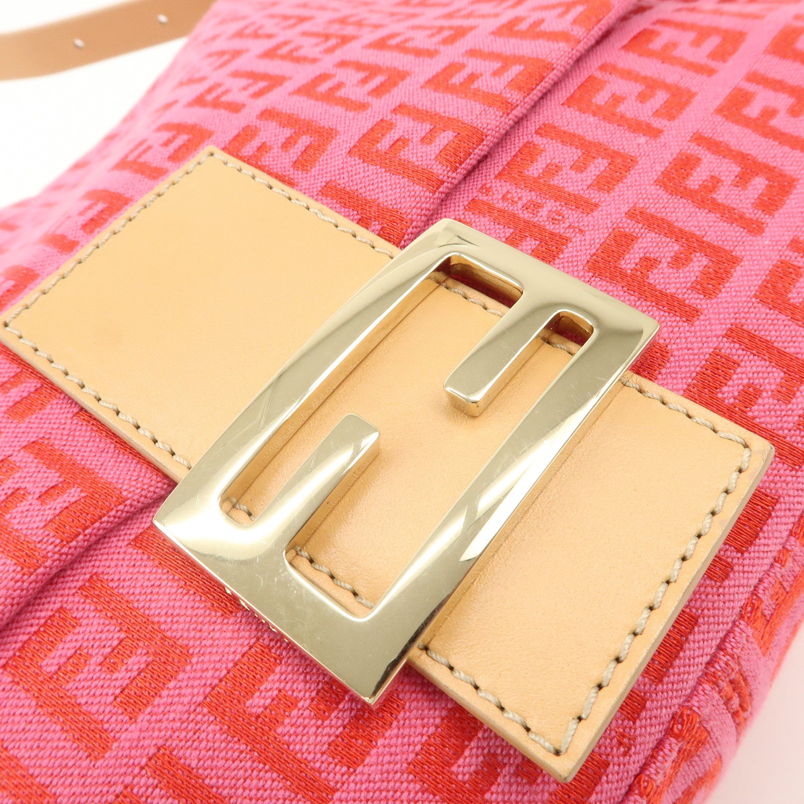 FENDI Mamma Baguette Zucchino Canvas Leather Shoulder Bag Pink