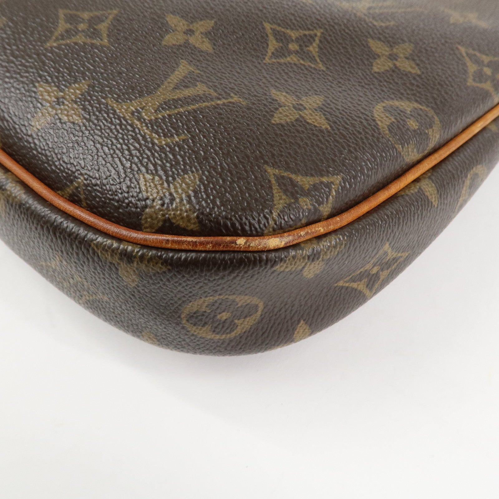 Louis Vuitton Monogram Canvas Leather Odeon PM Shoulder BagM56390