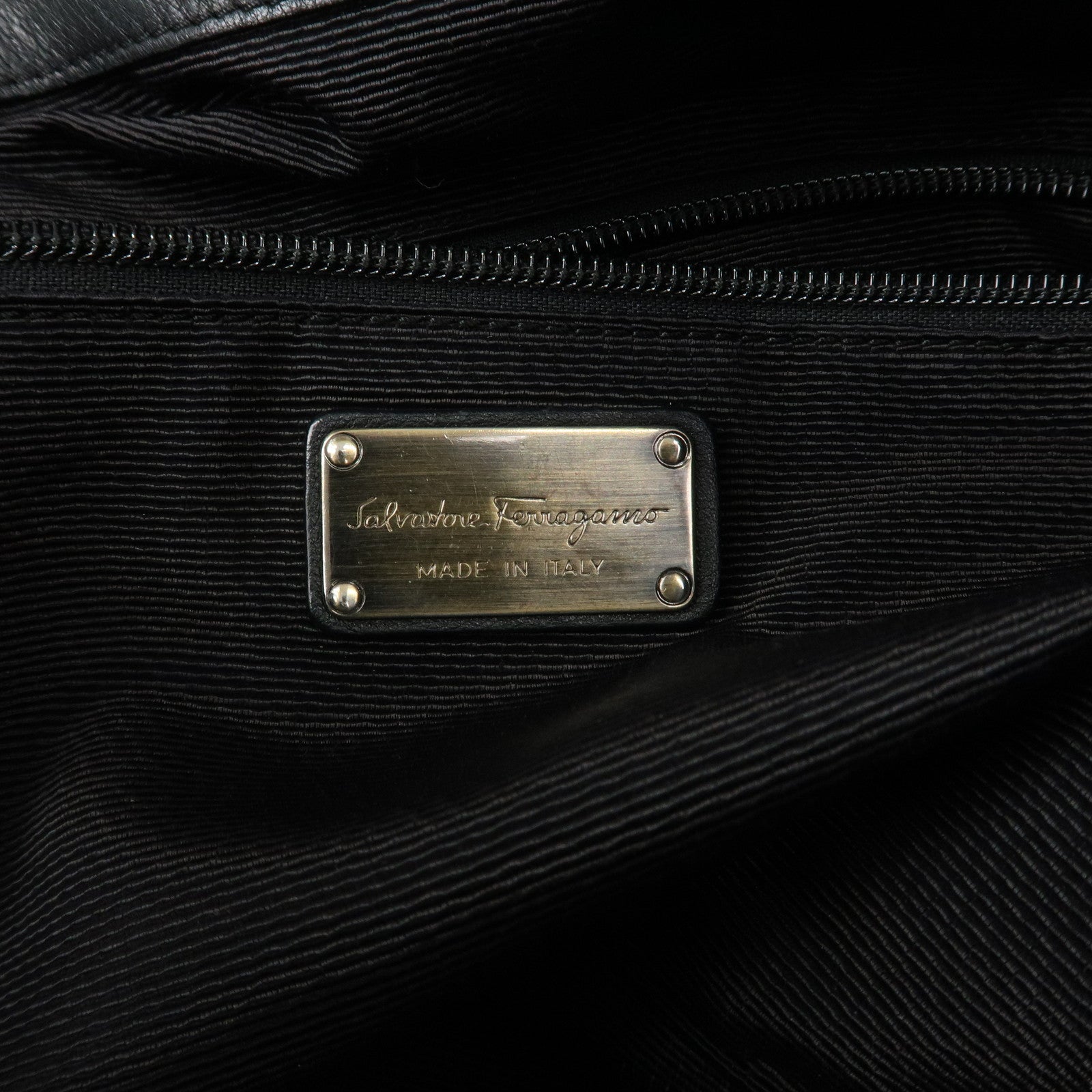 Ferragamo Vara Ribbon Leather Hand bag Shoulder Bag Black