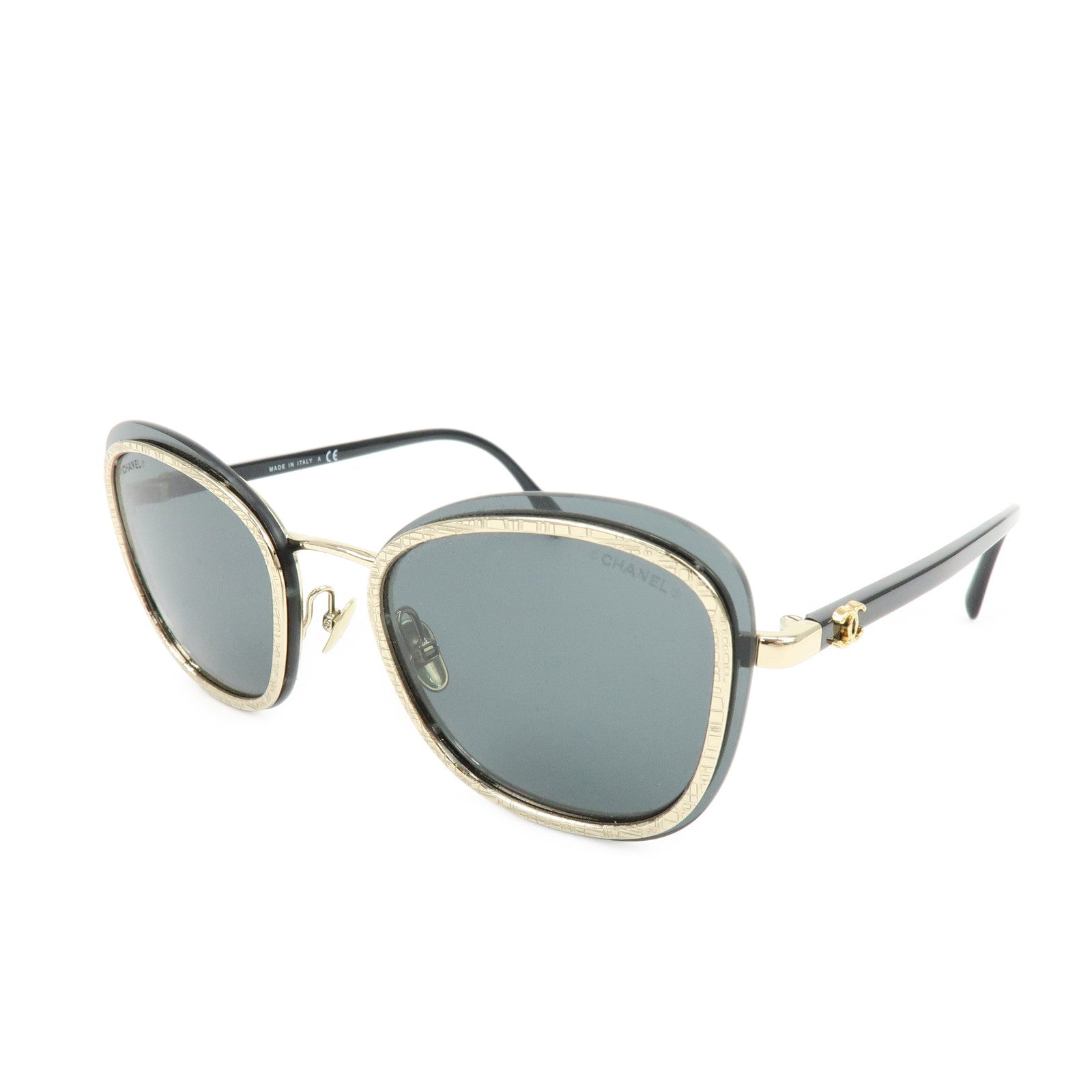 CHANEL Plastic Sunglasses Black Gold 56□17 140 3N 4264