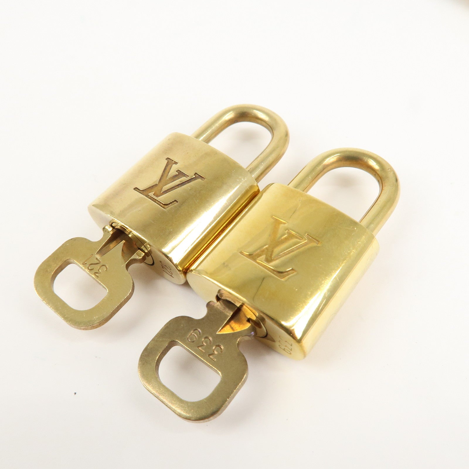 Louis Vuitton Set of 10 Lock & Key Cadena Key Lock Metal Gold Used