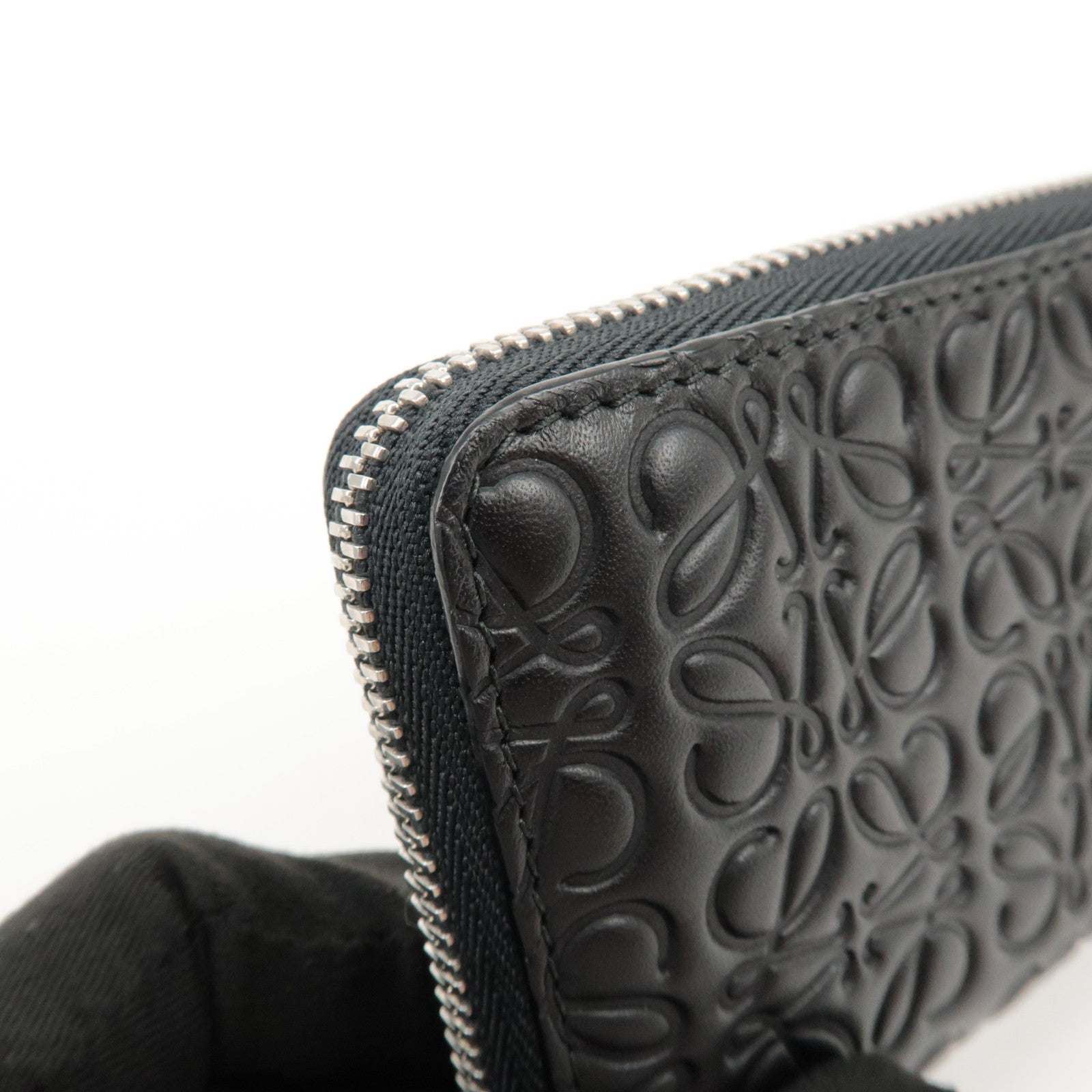 LOEWE Anagram Soft Grain Calf Coin Card Card Case Silver HDW Black Used