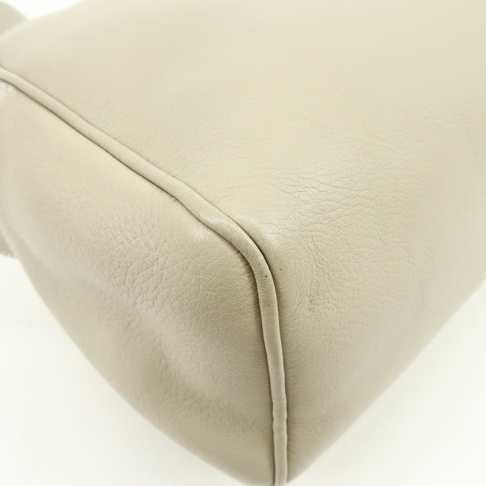 LOEWE Anagram Leather Shoulder Bag Crossbody Bag Ivory