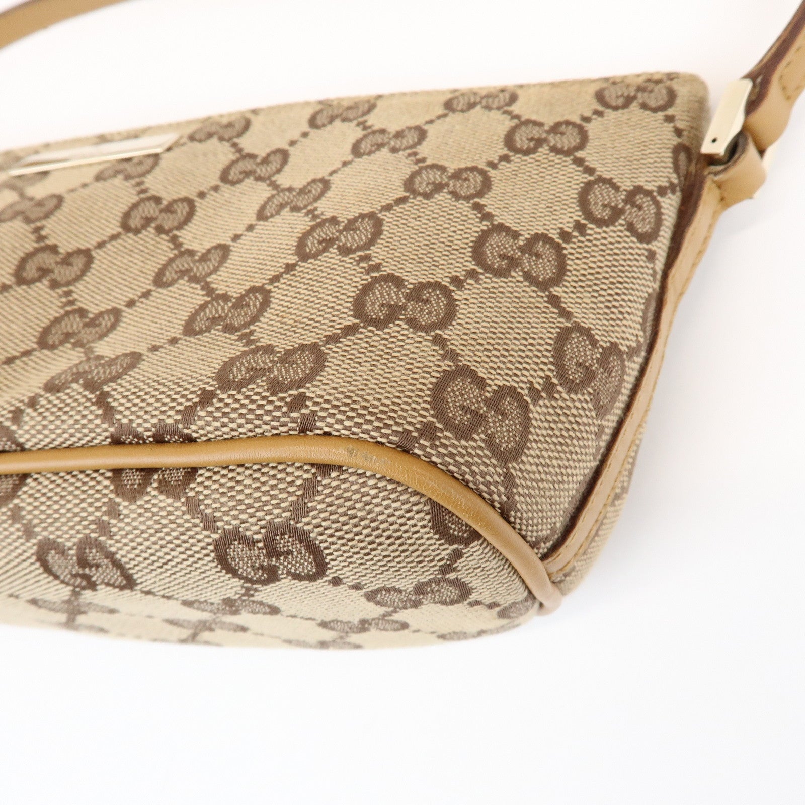 GUCCI Boat Bag GG Canvas Leather Accessory Pouch Hand Bag 039・1103