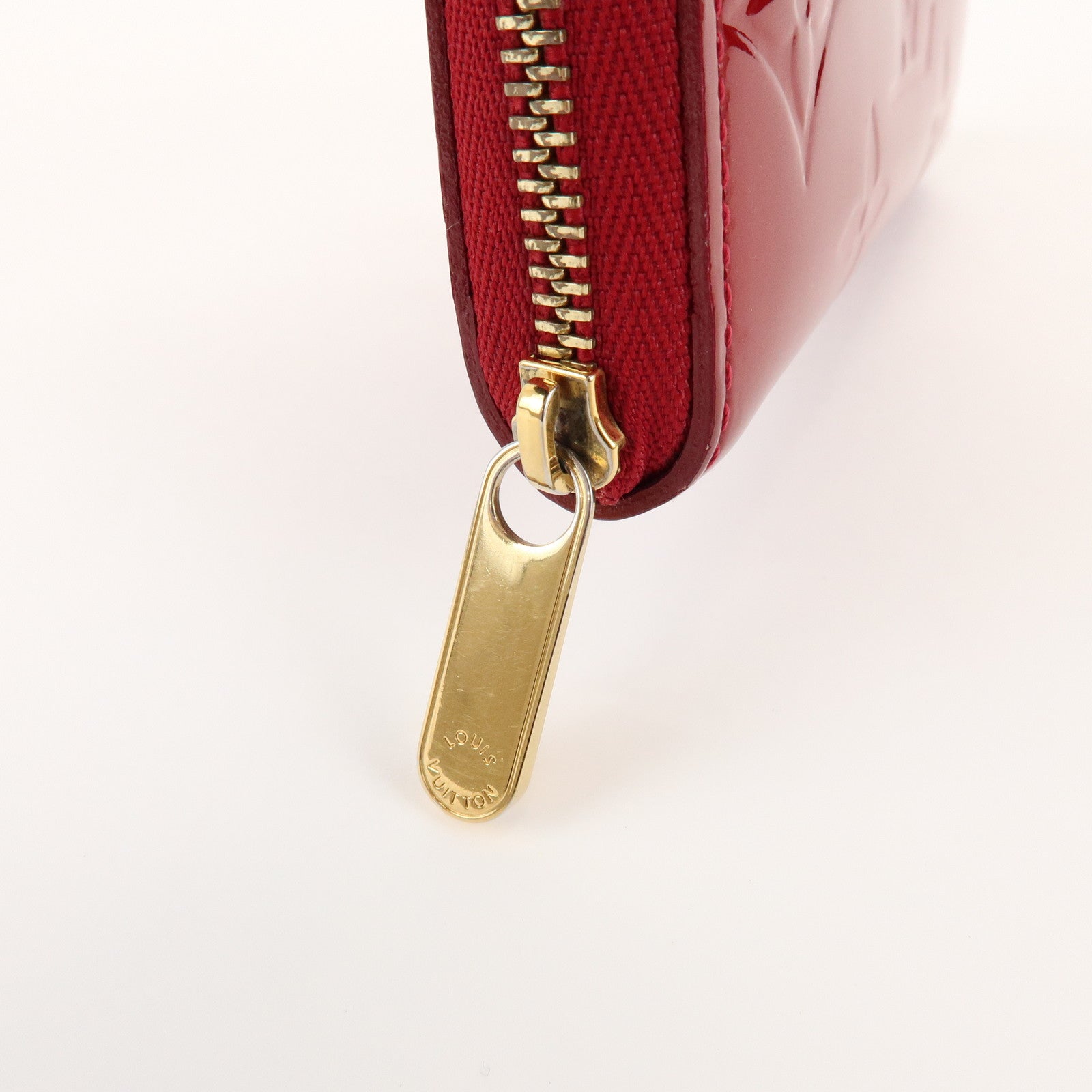 Louis Vuitton Monogram Vernis Leather Zippy Coin Case Pomme d'Amour