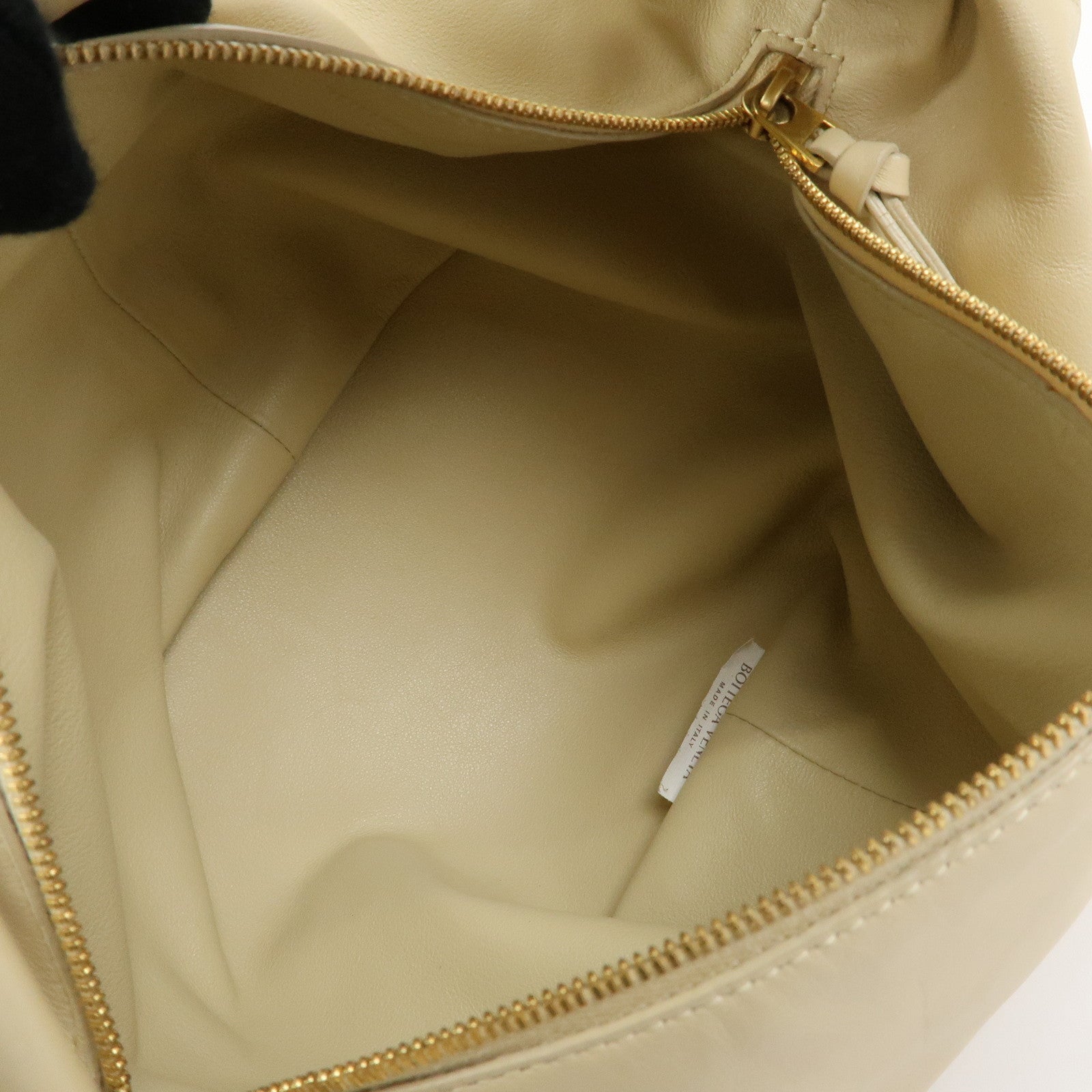 BOTTEGA VENETA Double Knot Lamb Skin Hand Bag Beige 629635
