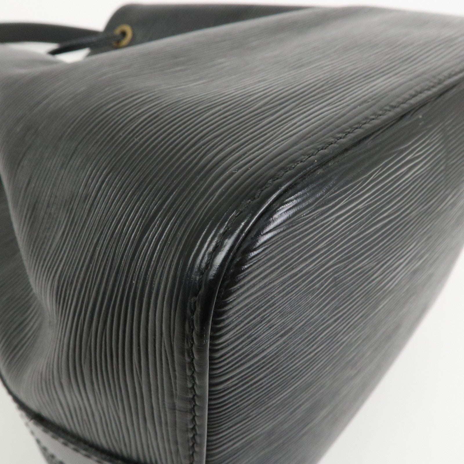 Louis Vuitton Epi Leather Petit Noe Shoulder Bag Noir Black M59012