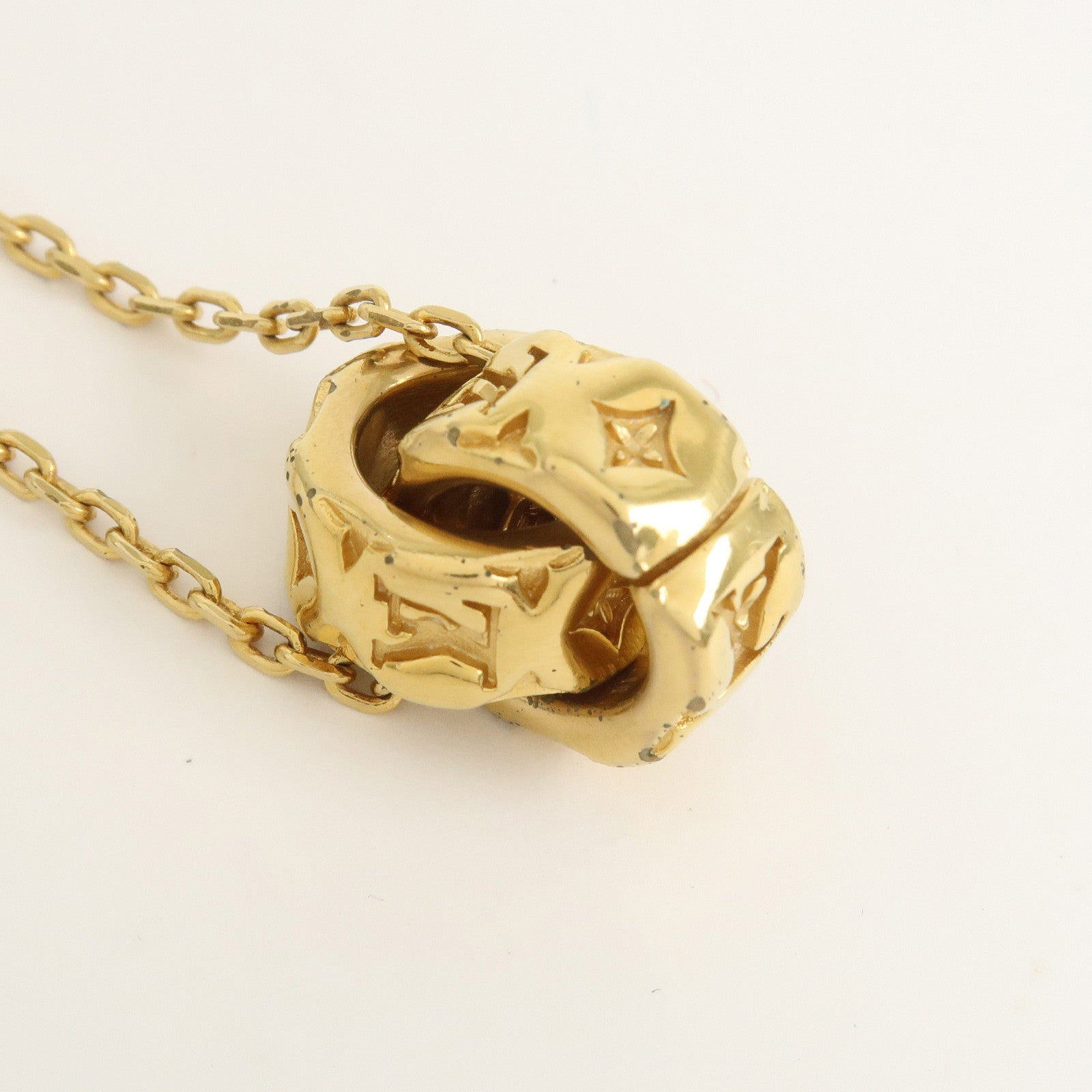 Louis Vuitton Collier Pillow Nanogram Metal Gold Necklace M00782