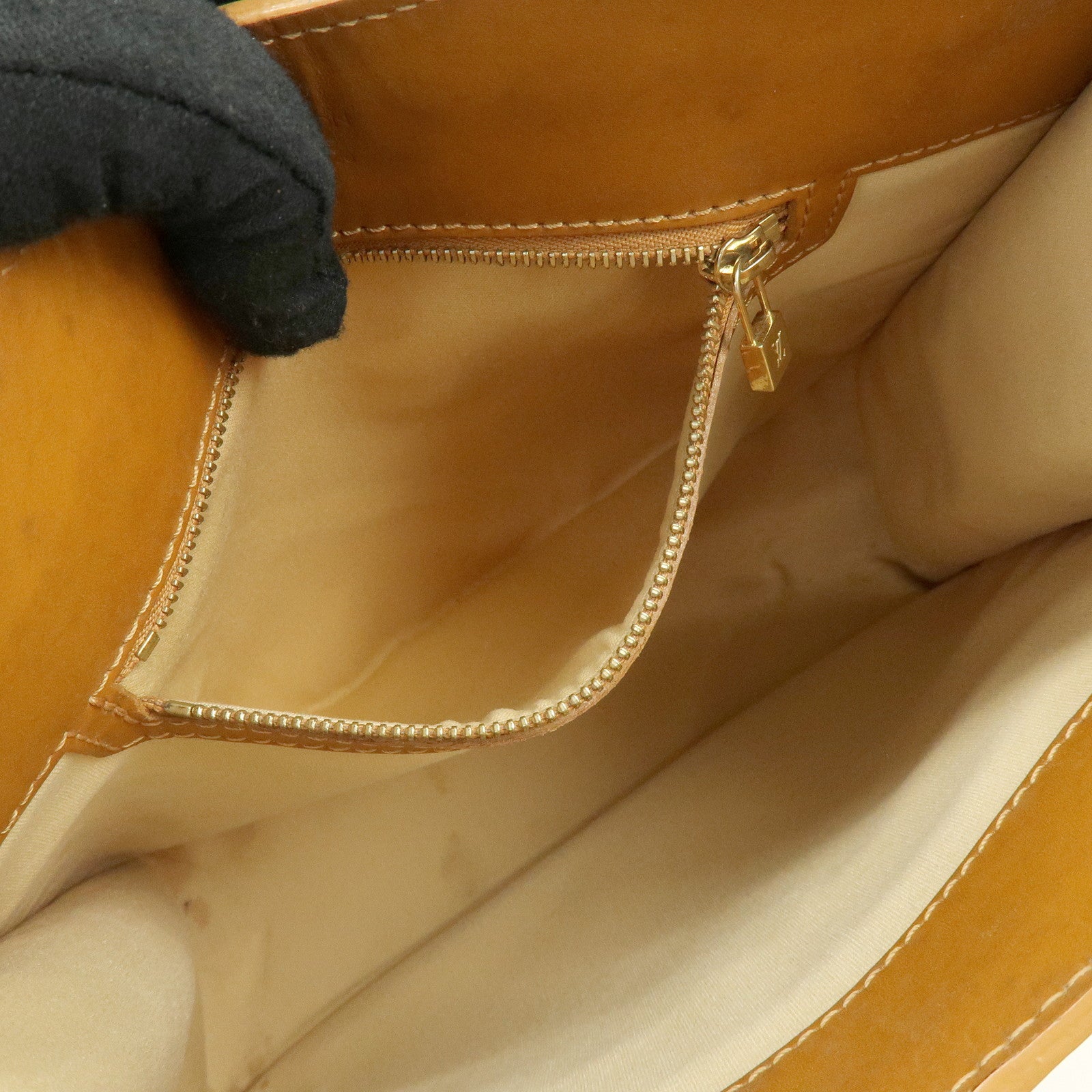 Louis Vuitton Monogram Mini Sac Catherine Hand Bag Beige M92328