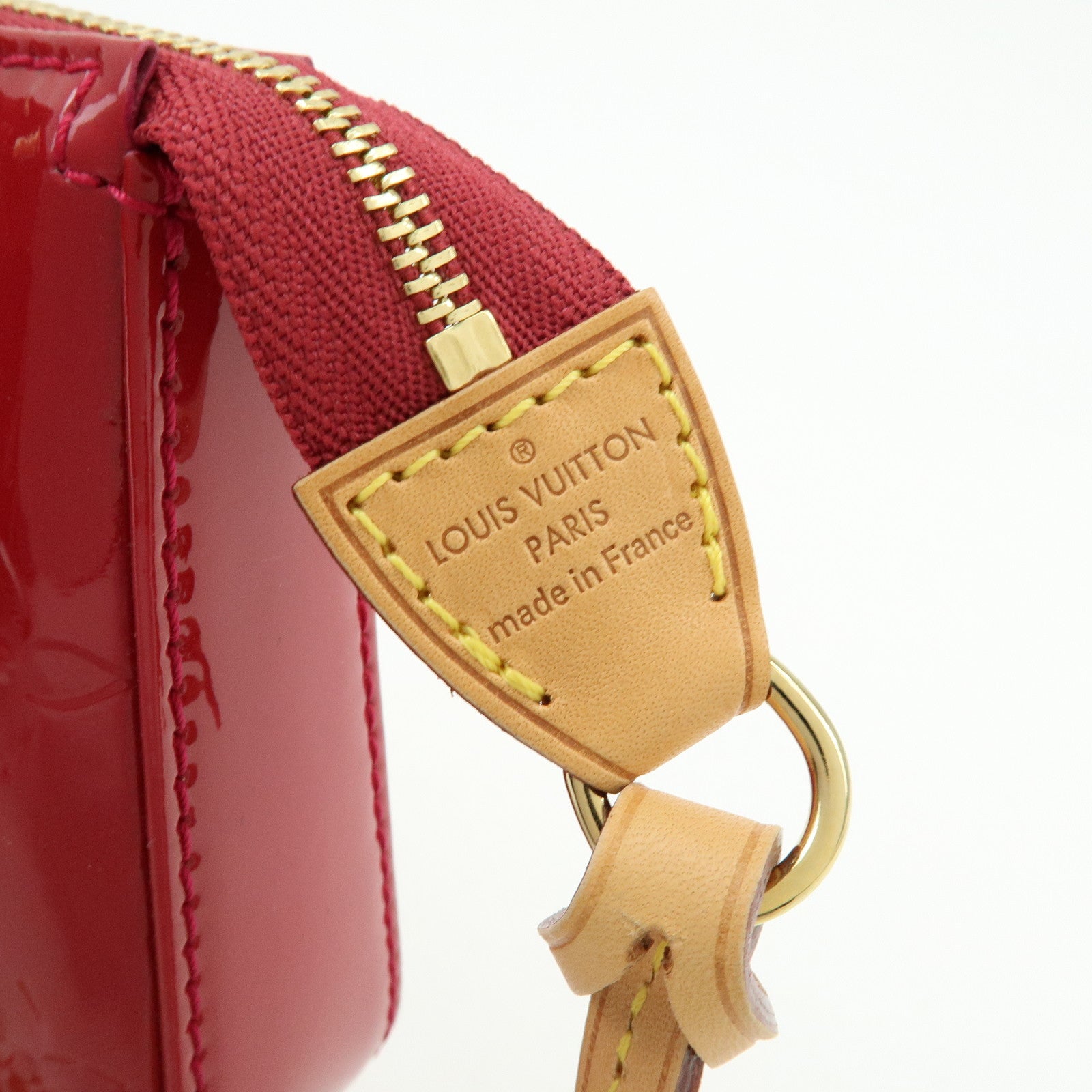 Louis Vuitton Monogram Vernis Pochette Accessoires Pouch Red M91574