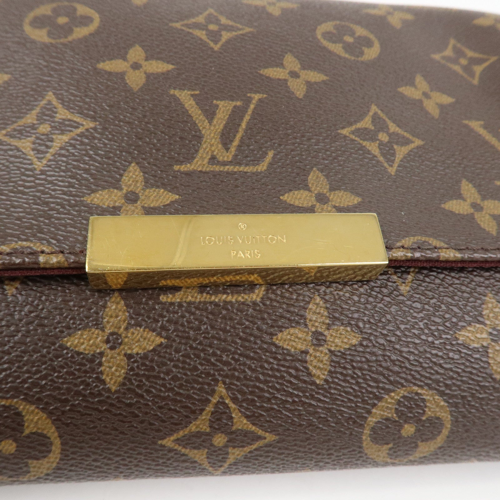 Louis Vuitton Monogram Favorite MM Shoulder Bag Brown M40718
