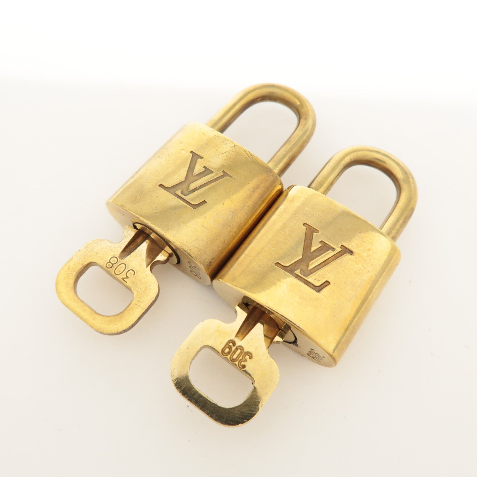 Louis Vuitton Set of 10 Lock & Key Cadena Key Lock Metal Gold Used
