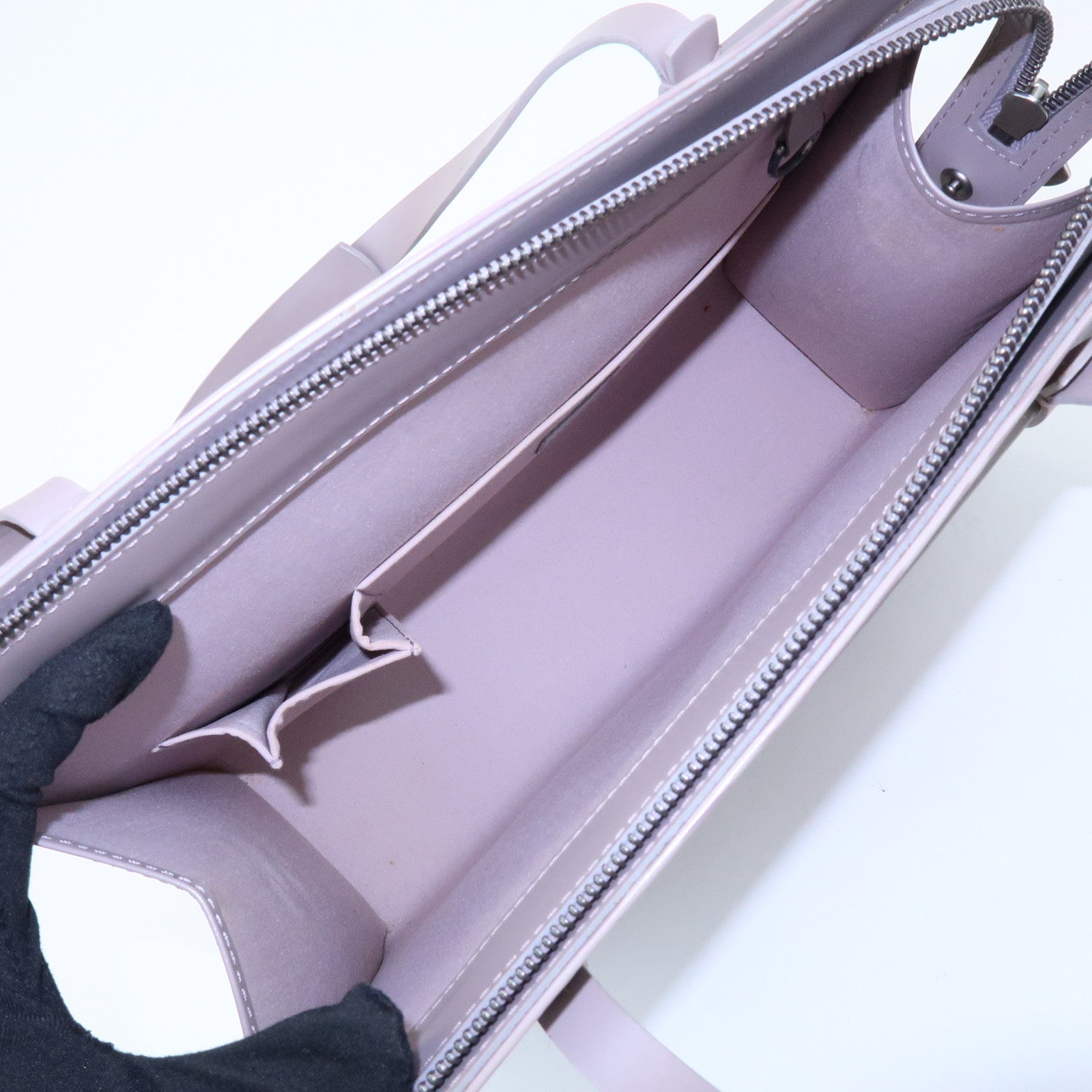 Louis Vuitton Epi Croisette PM Shoulder Bag Lilac M5249B
