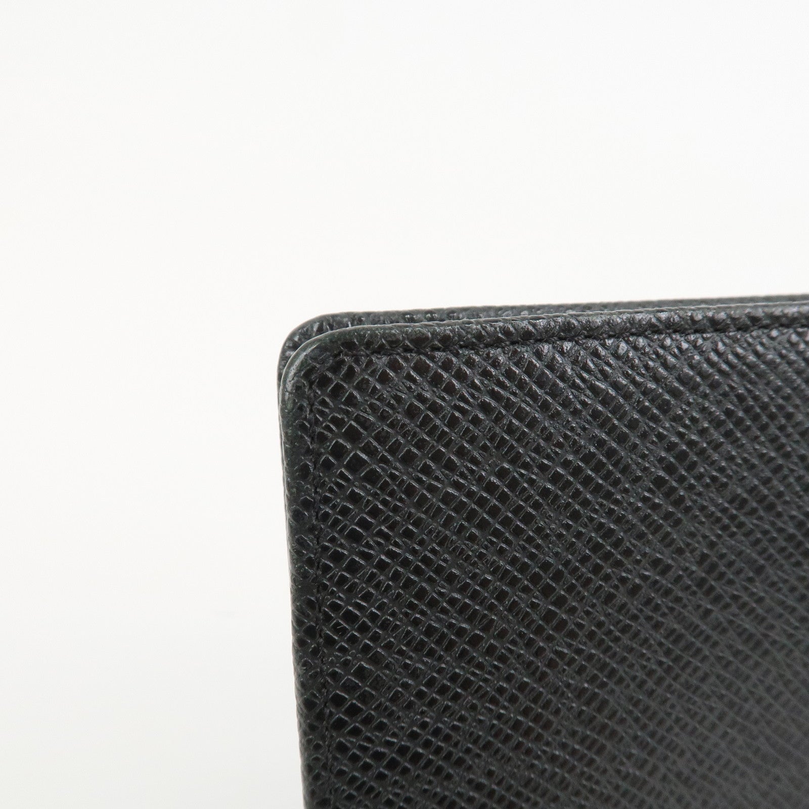Louis Vuitton Taiga Leather Agenda MM Planner Cover Ardoise R20222