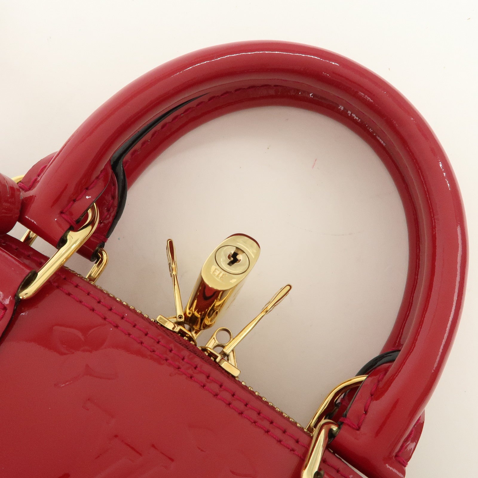 Louis Vuitton Monogram Vernis Leather Alma BB 2Way Bag Rouge M91698