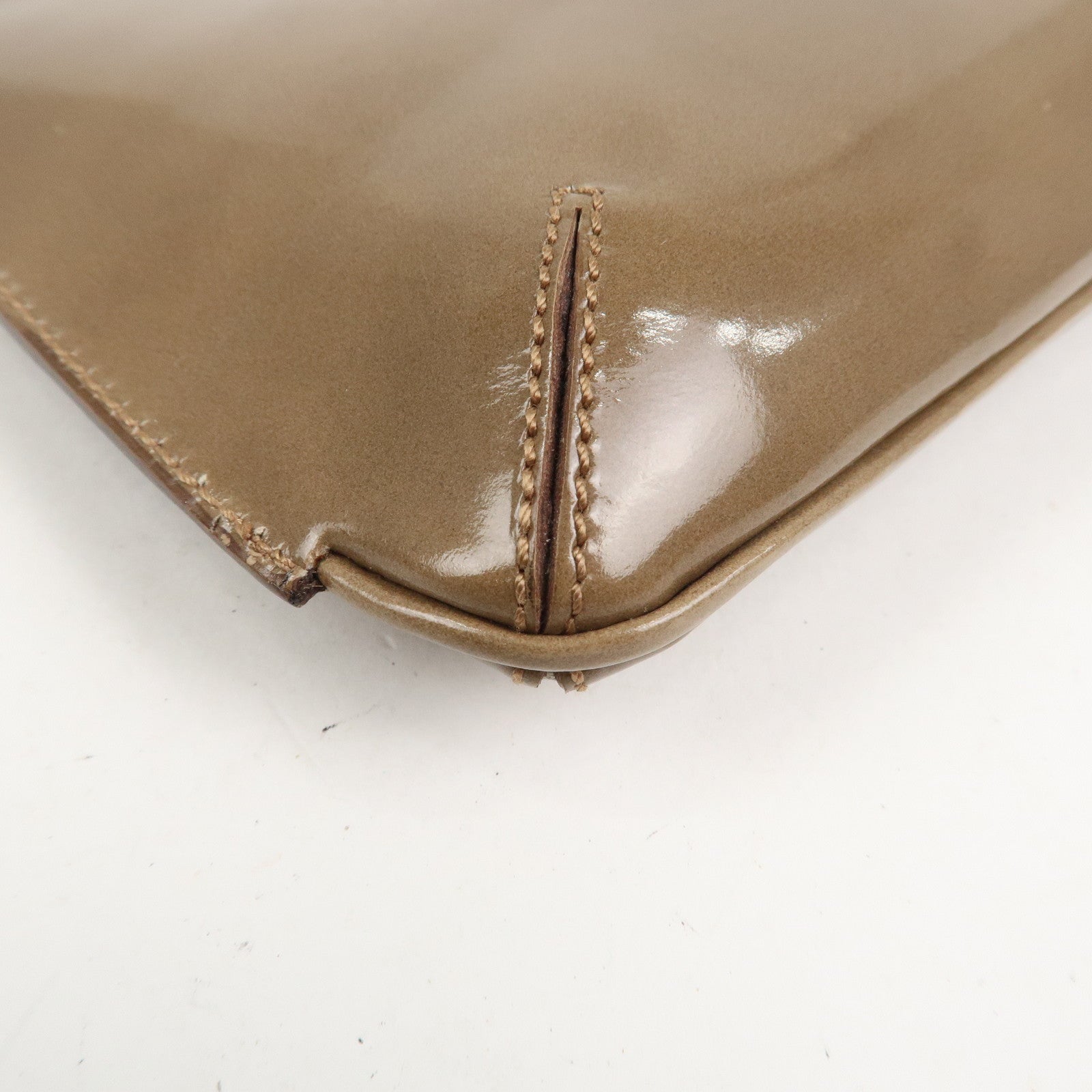 Ferragamo Gancini Patent Leather Chain Shoulder Bag Beige Gold HDW