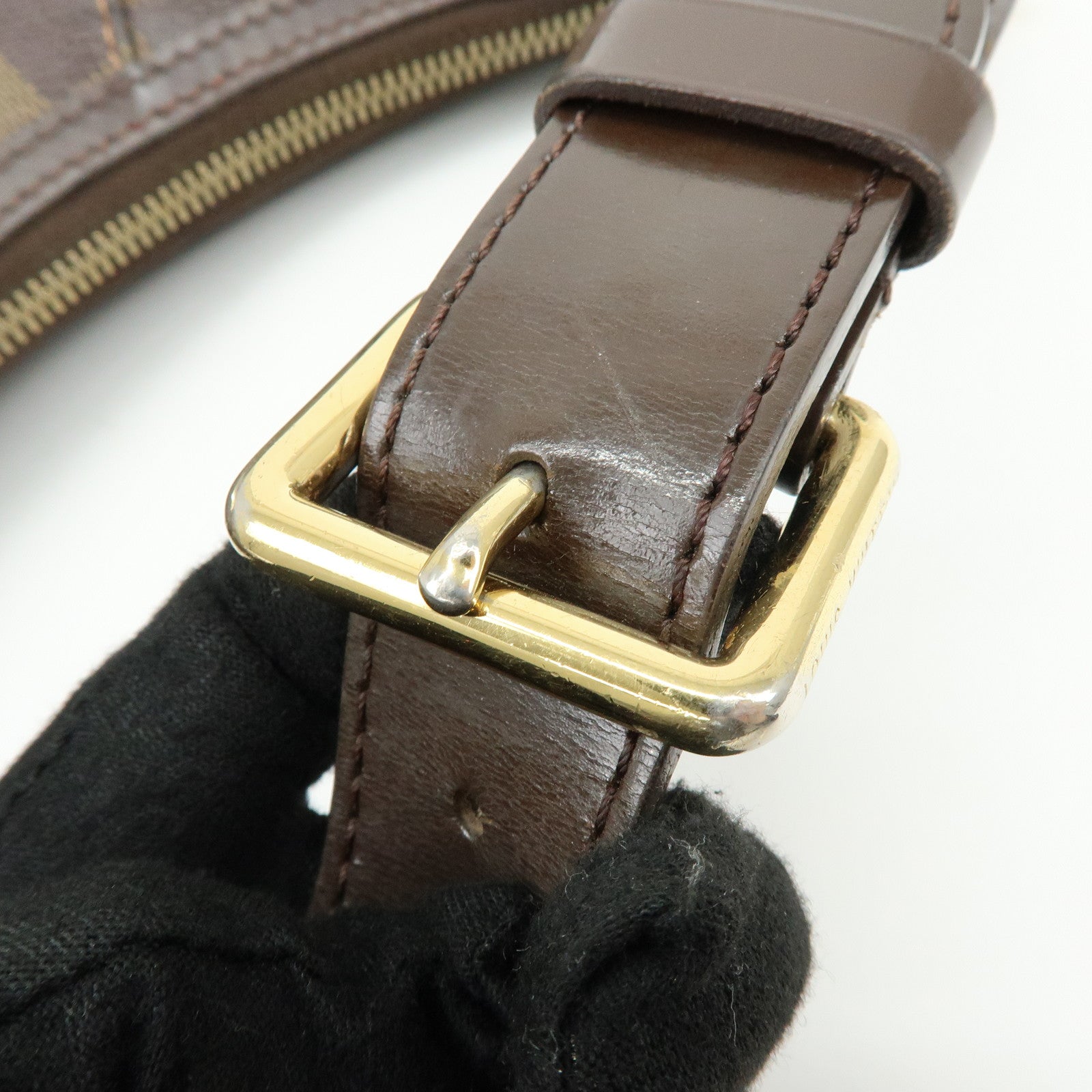 Louis Vuitton Damier Thames GM Shoulder Bag Brown N48181