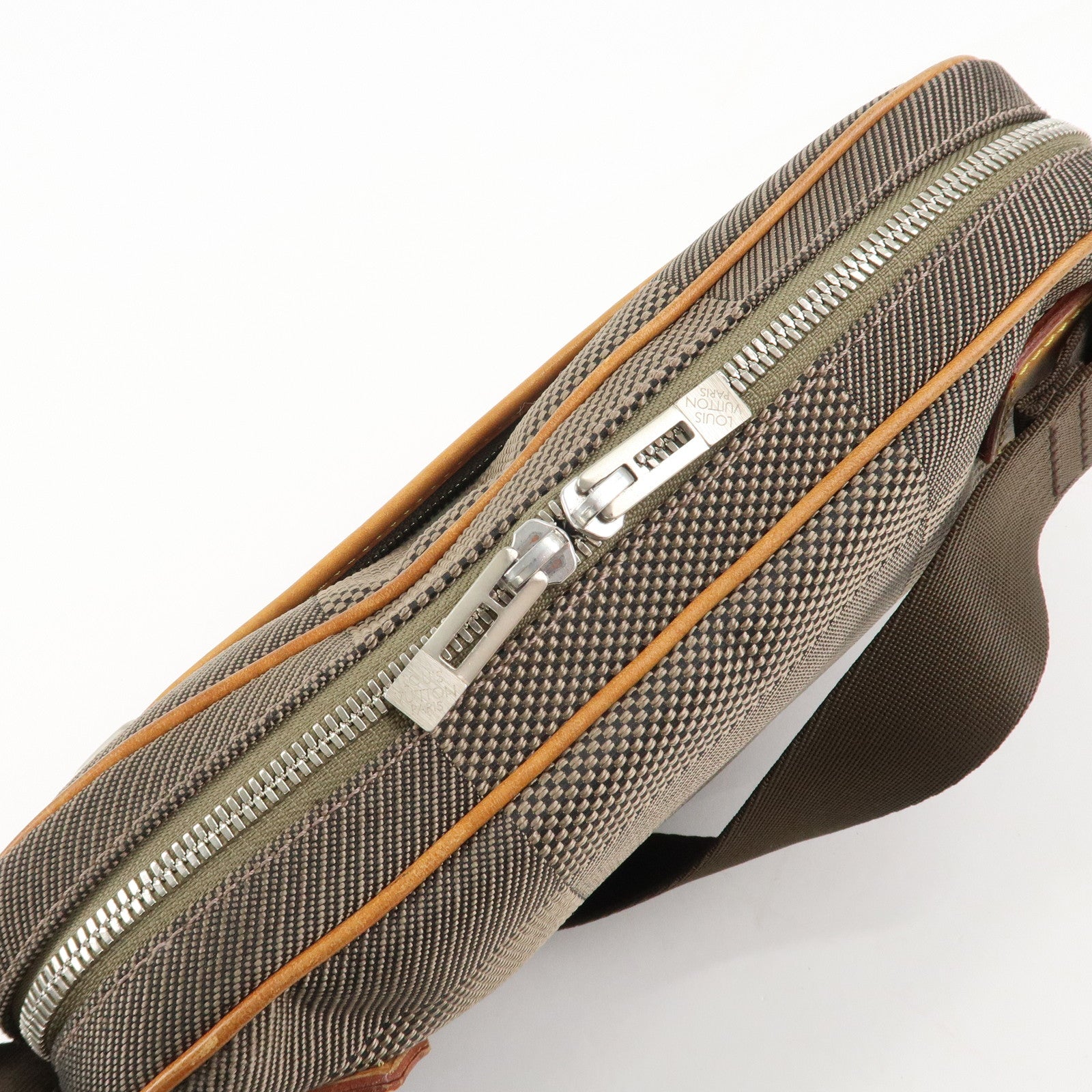 Louis Vuitton Damier Geant Acrobat Waist Crossbody Bag Terre M93619 Used