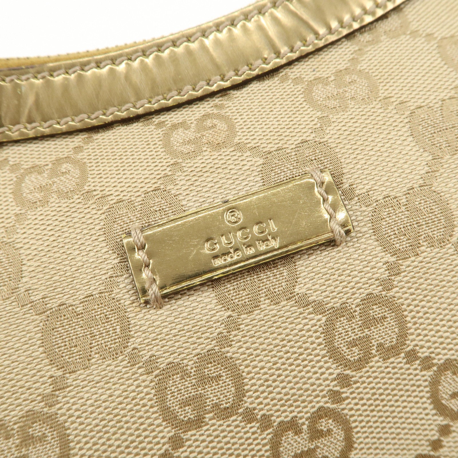 GUCCI GG Canvas Patent Leather Shoulder Bag Beige Gold 181092 Used