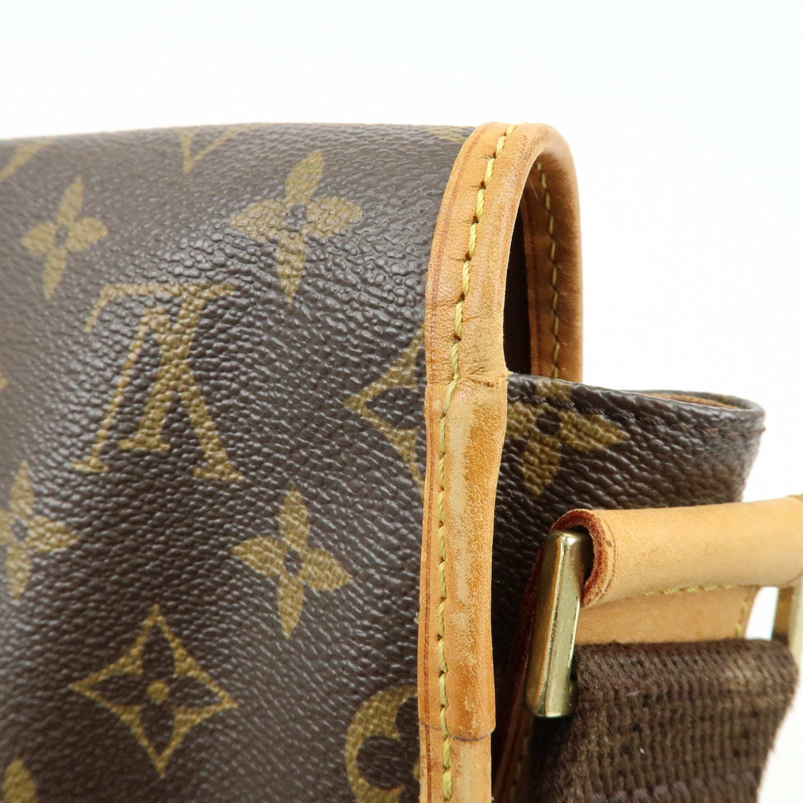 Louis Vuitton Monogram Messenger Bosphore PM Shoulder Bag M40106