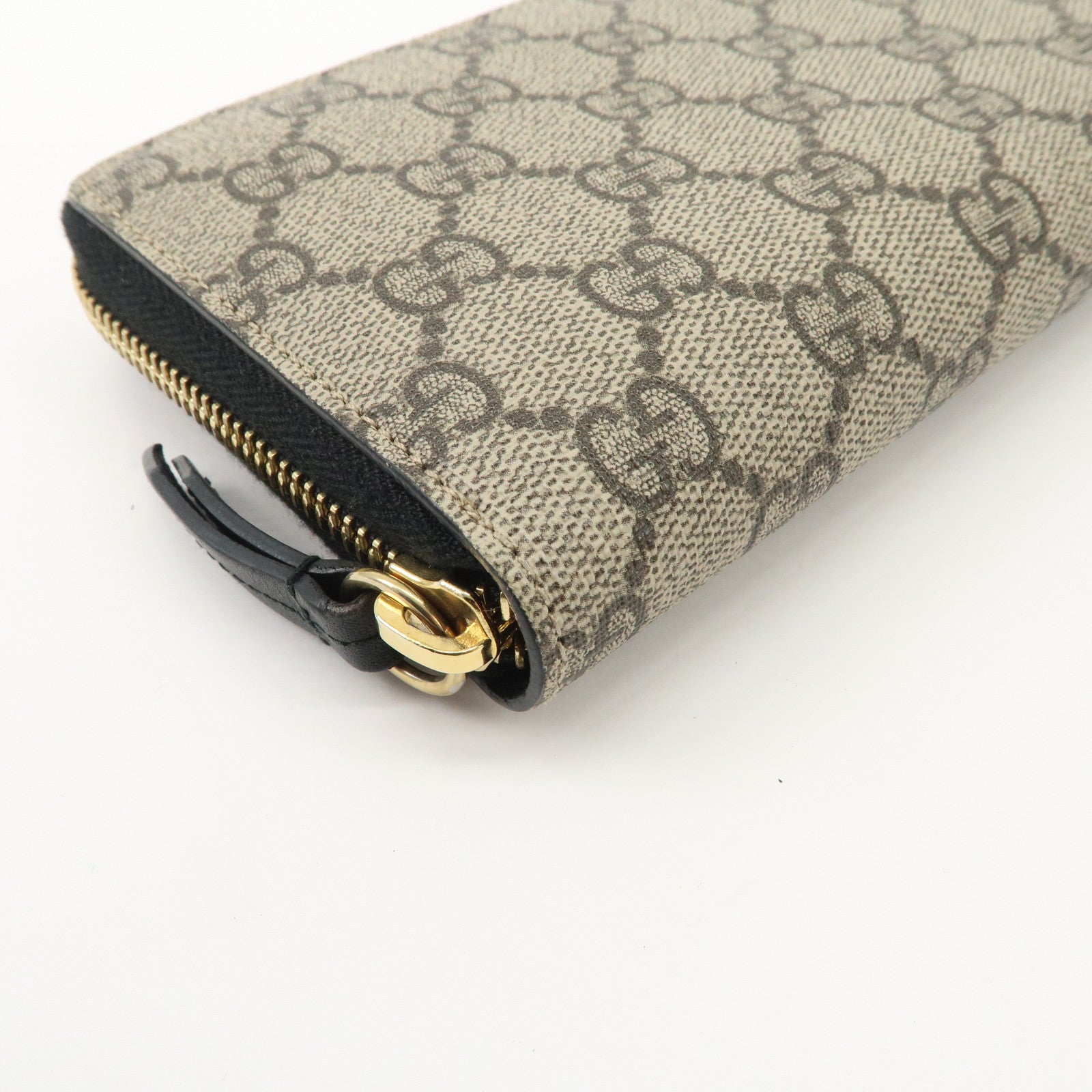GUCCI GG Supreme Leather Round Zippy Wallet Black Beige 410102 Used