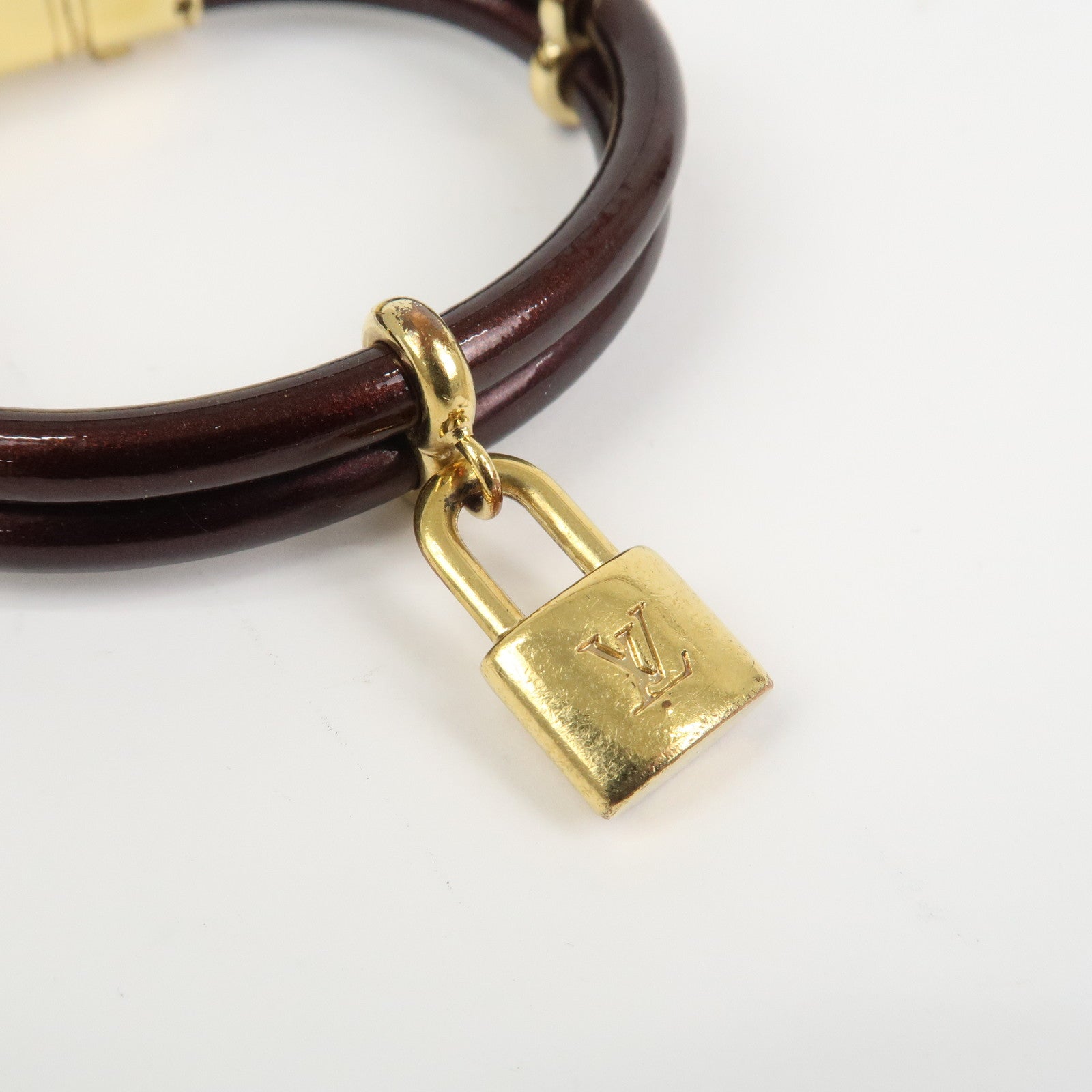 Louis Vuitton Vernis Leather Bracelet Keep It Twice Amarante